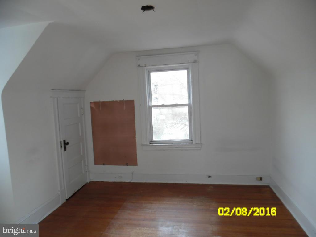 GLEN OAKS - Residential