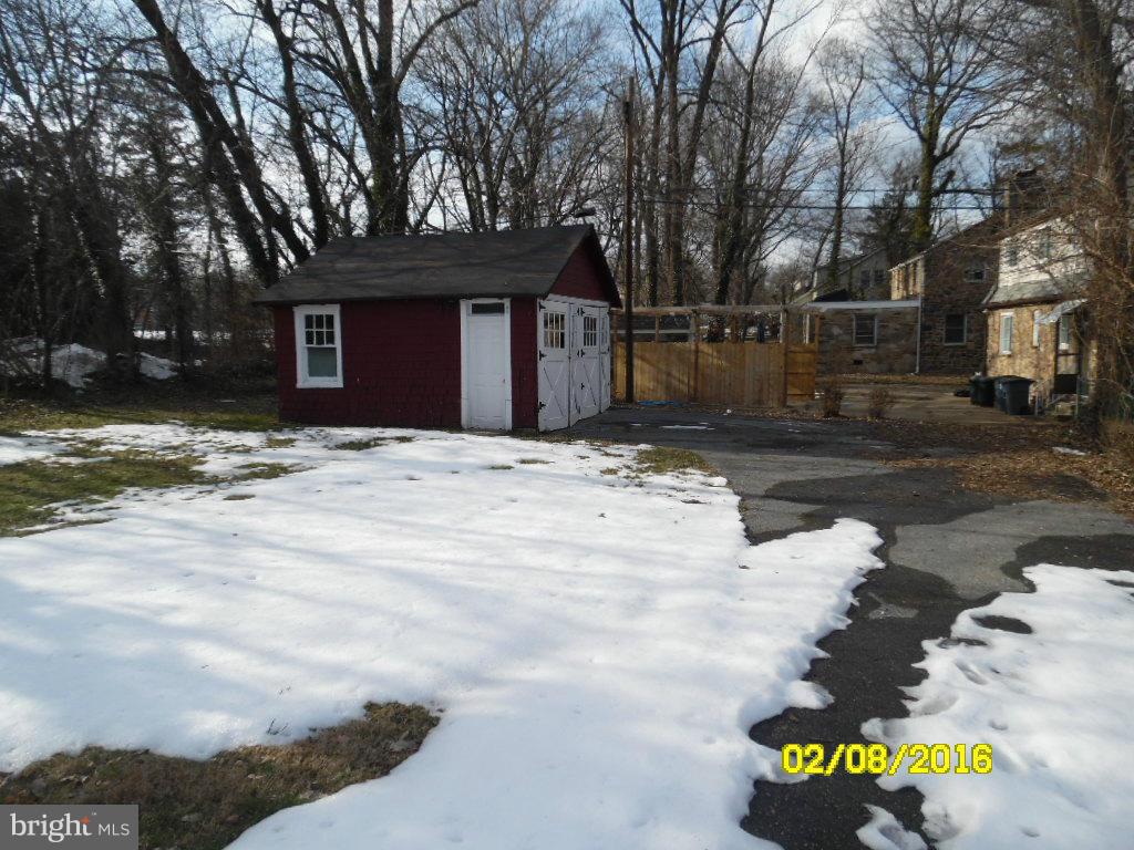 GLEN OAKS - Residential