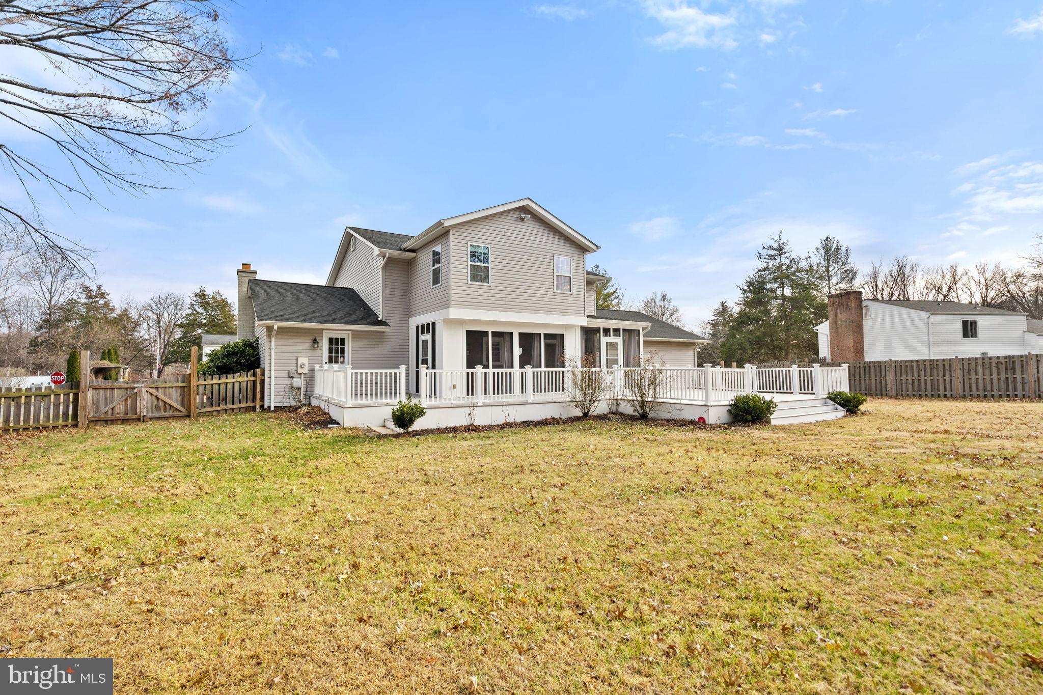 WARR LAKES - Residential