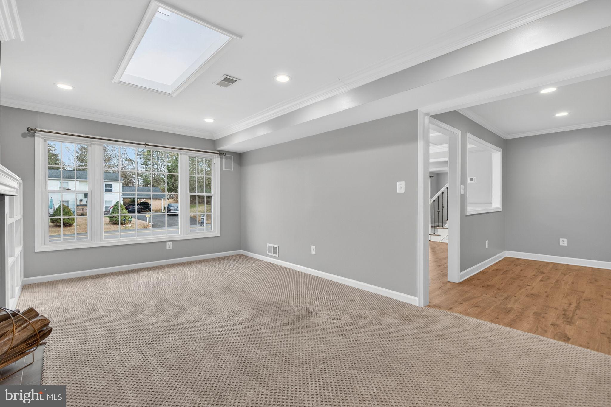 WARR LAKES - Residential