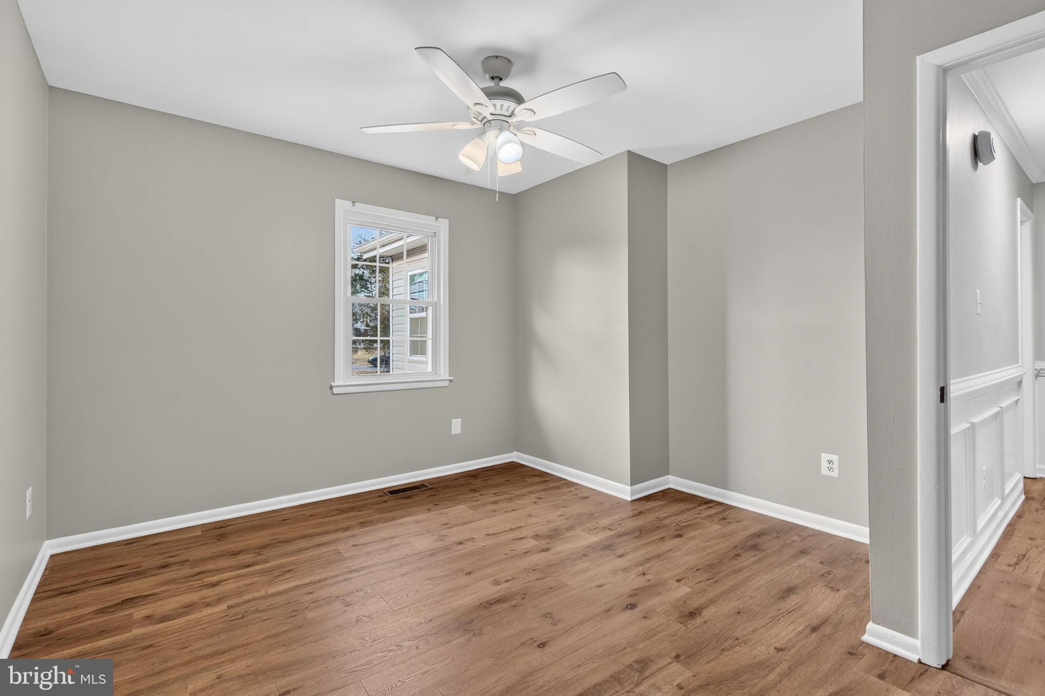 WARR LAKES - Residential