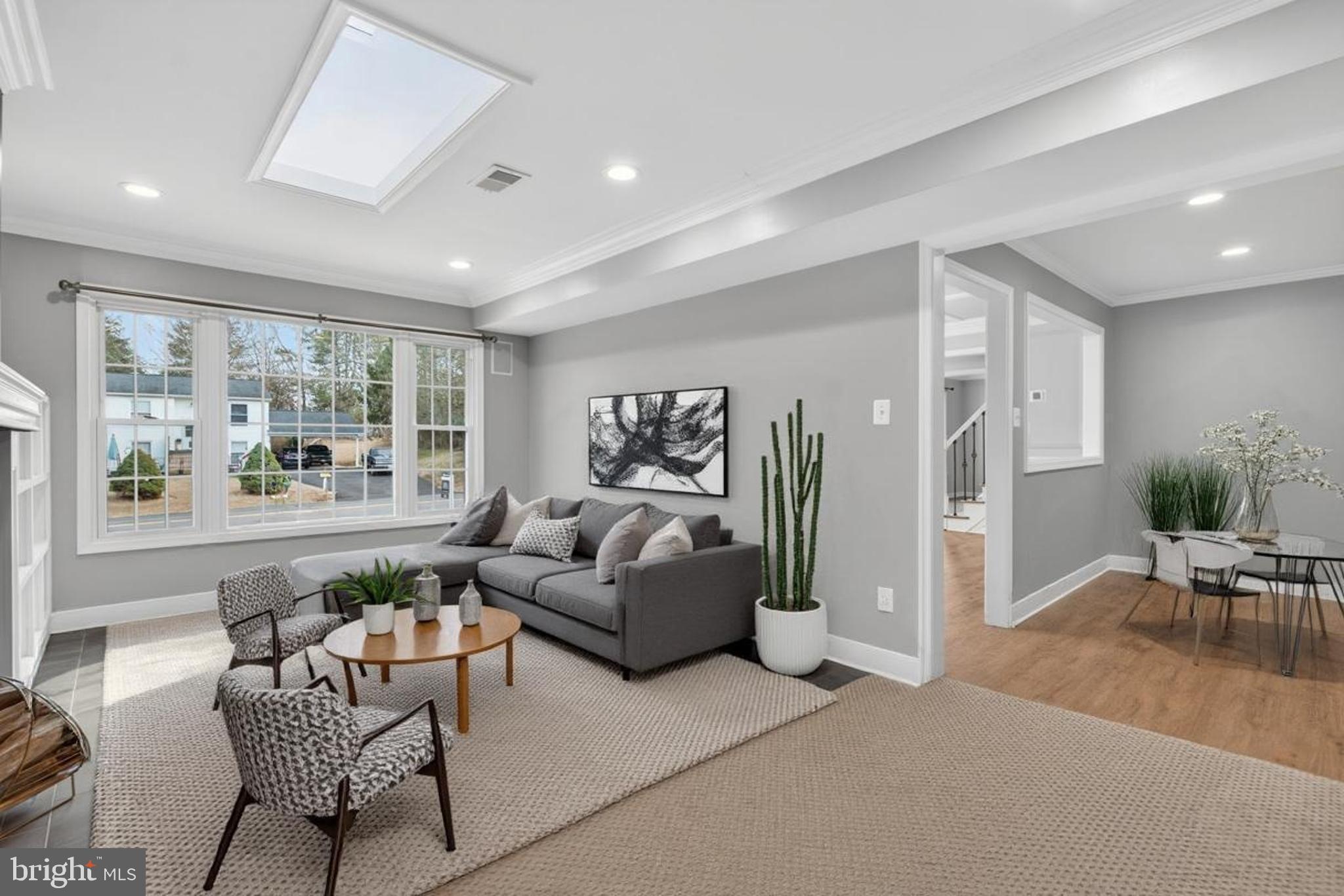 WARR LAKES - Residential