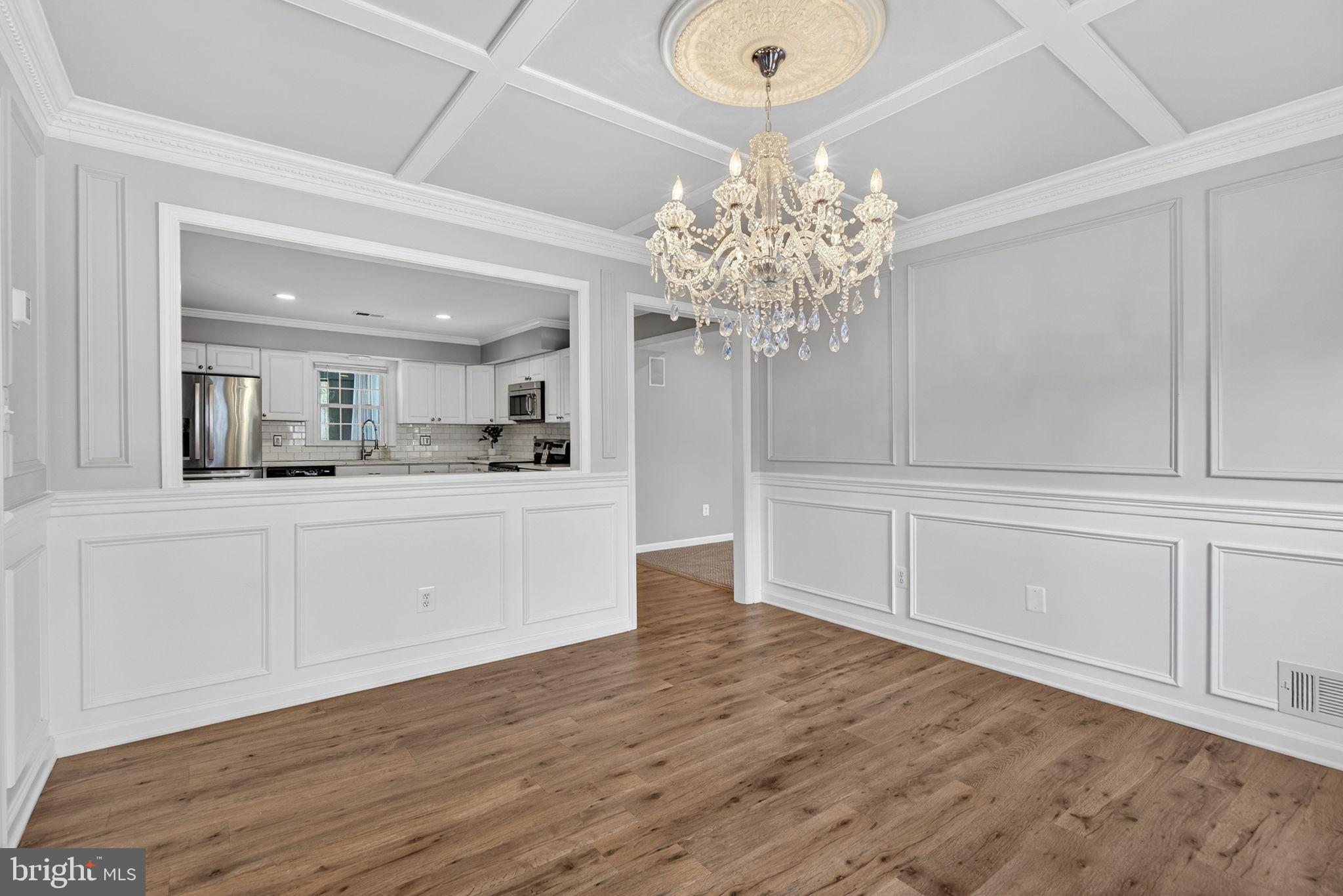 WARR LAKES - Residential