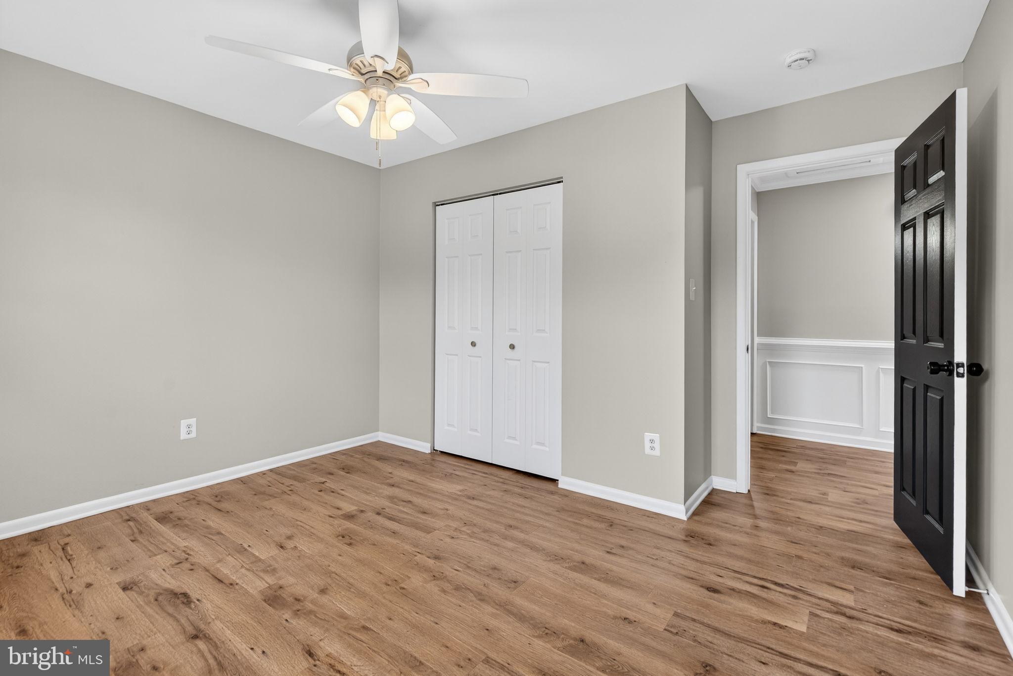 WARR LAKES - Residential