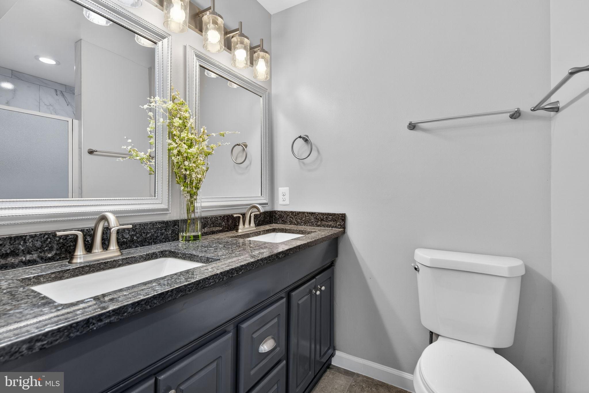 WARR LAKES - Residential