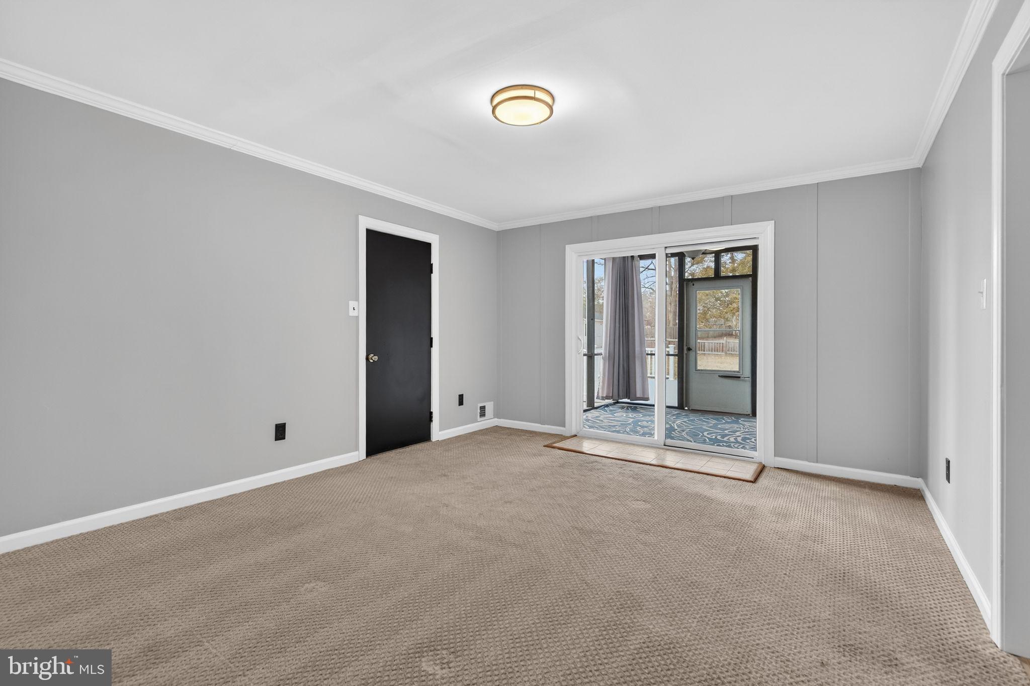 WARR LAKES - Residential