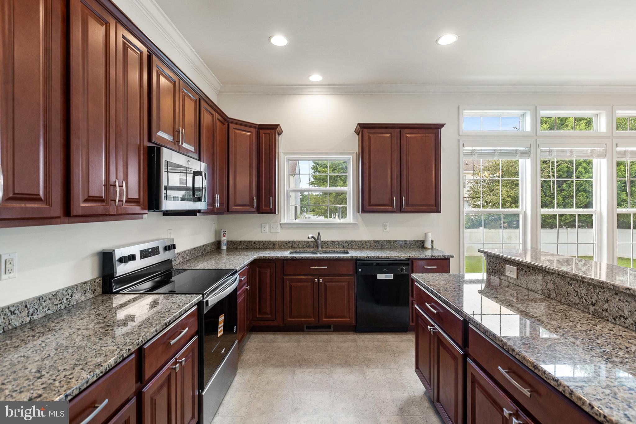199 REDSTONE COURT