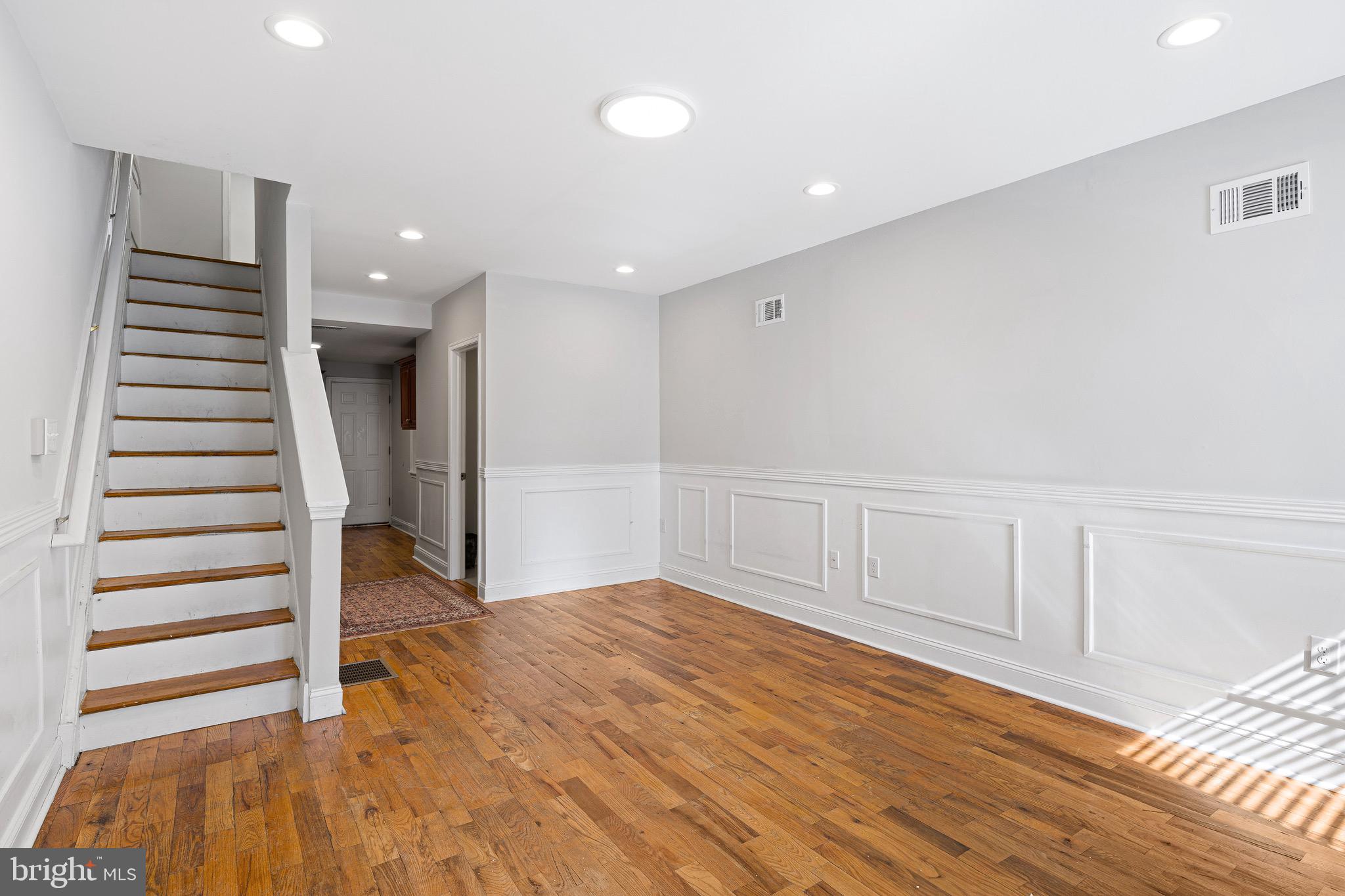 1609 W STILES STREET