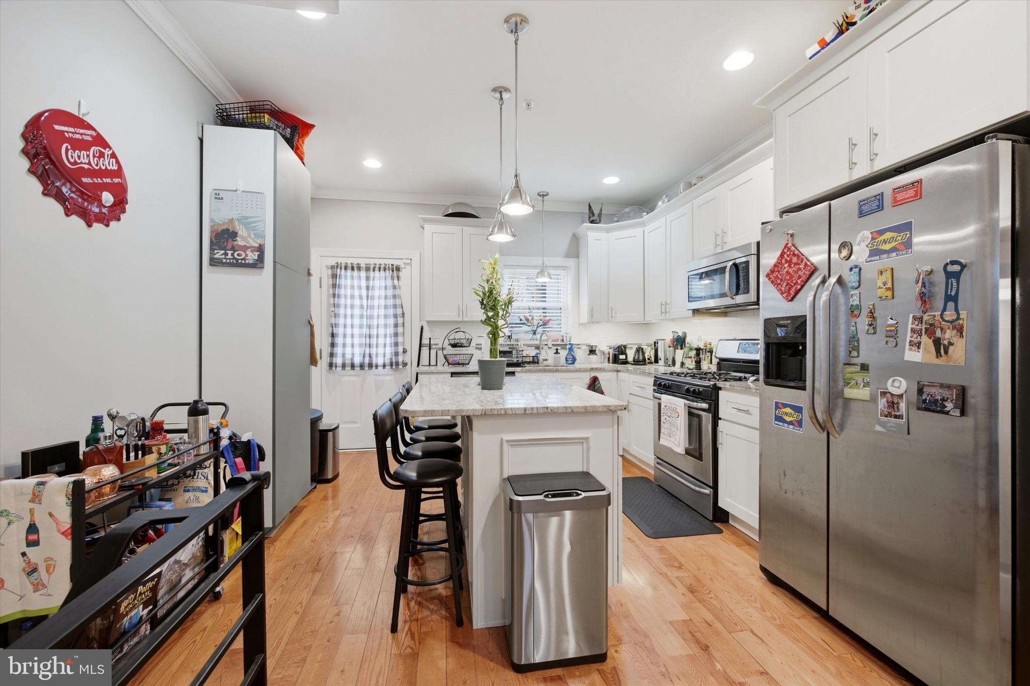 POINT BREEZE - Residential