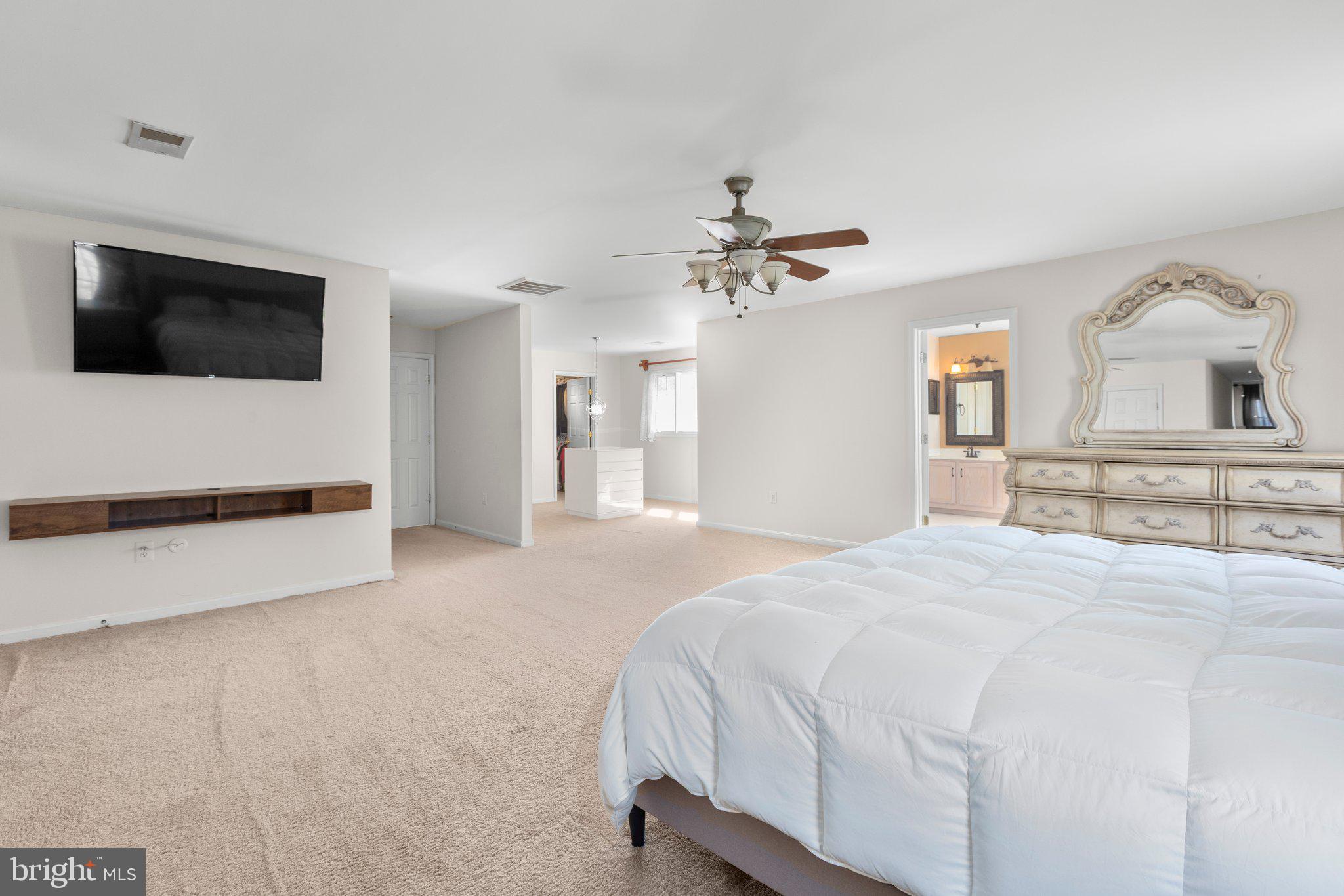 HAMPTON OAKS - Residential