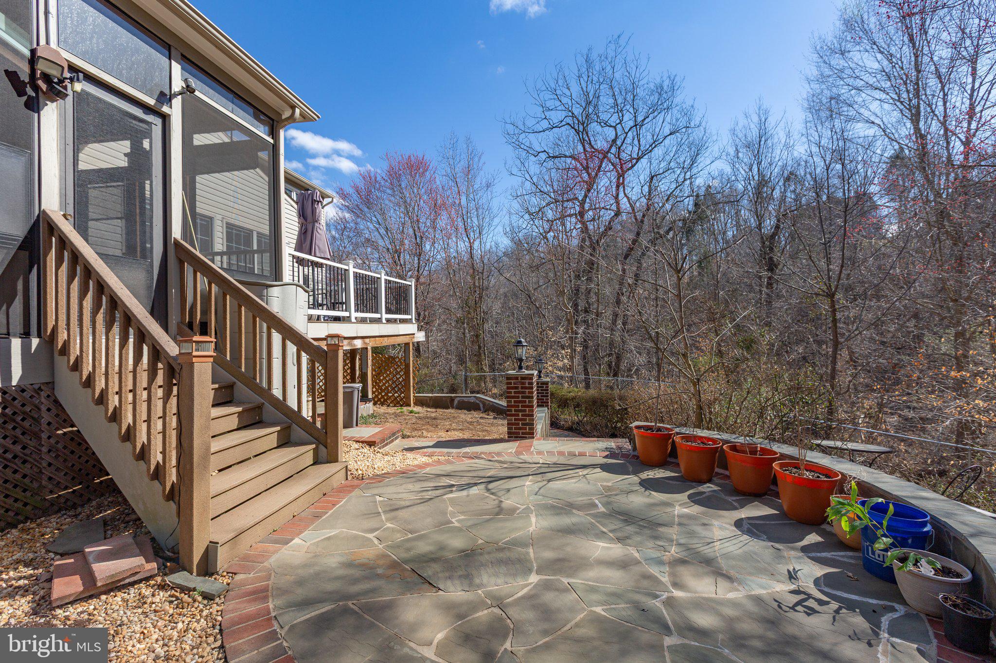 HAMPTON OAKS - Residential