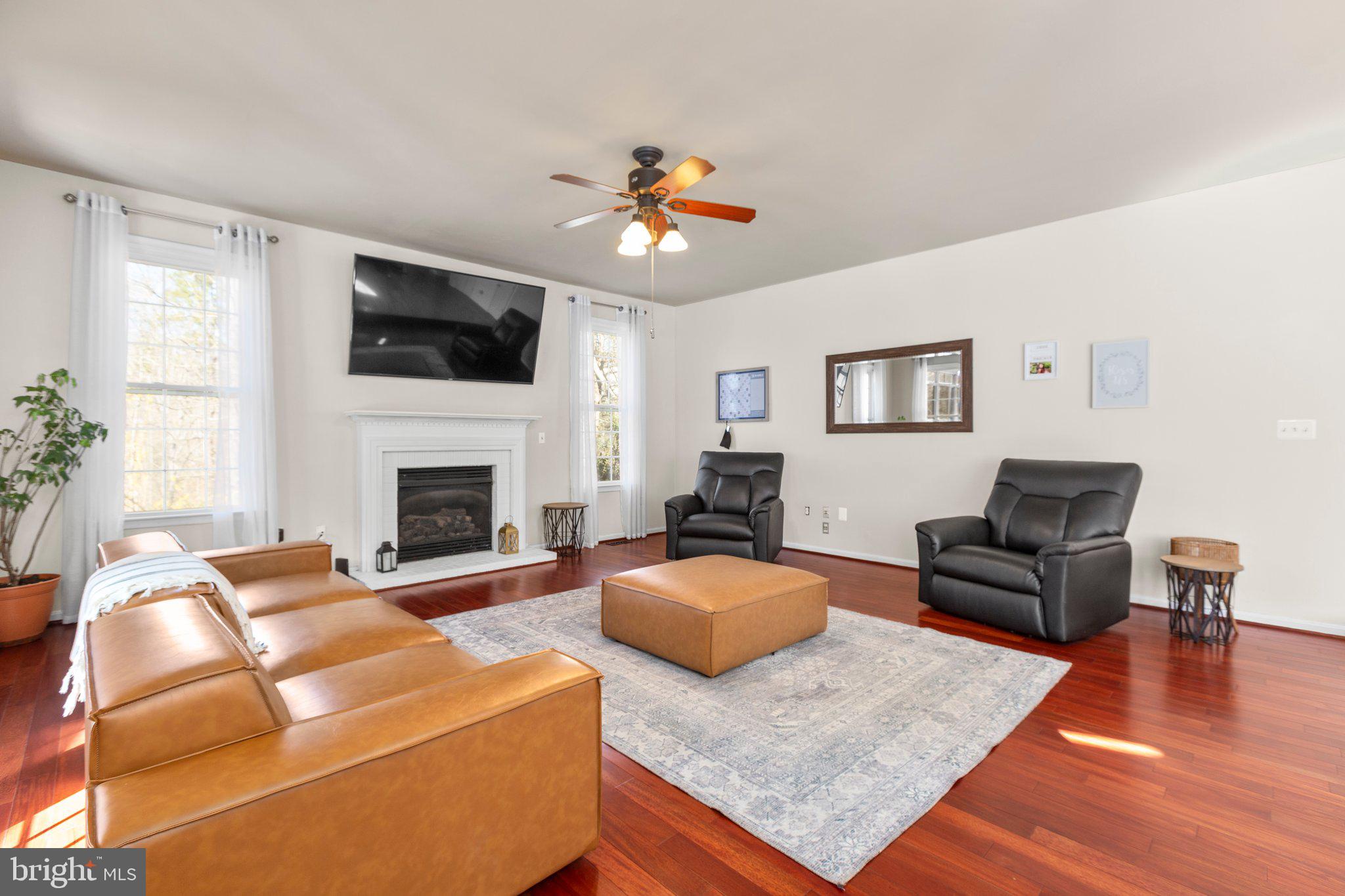 HAMPTON OAKS - Residential