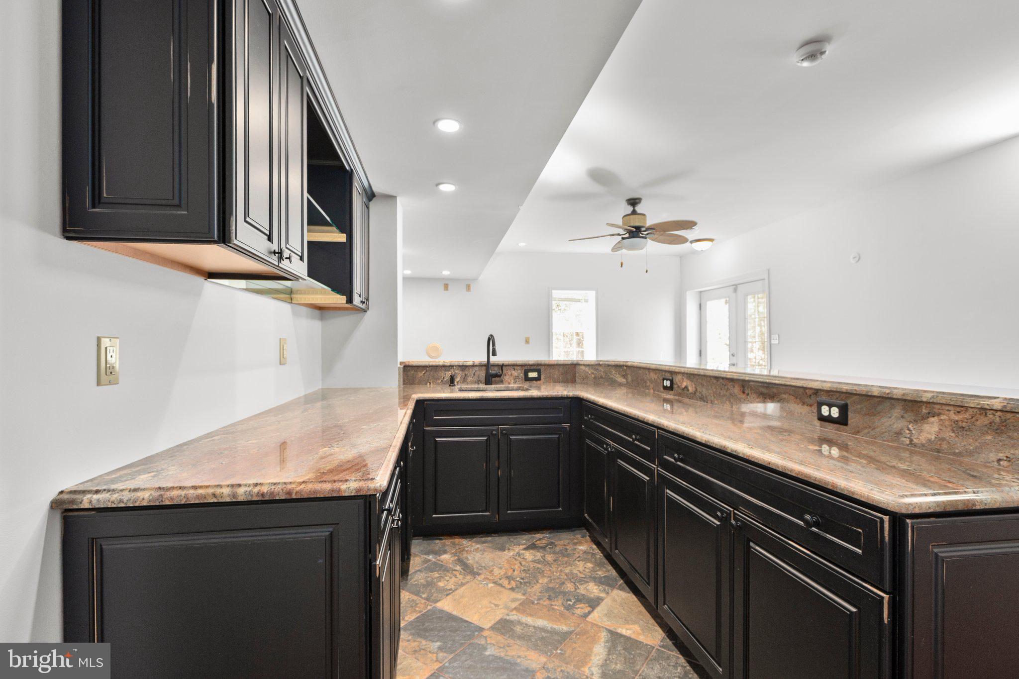 HAMPTON OAKS - Residential