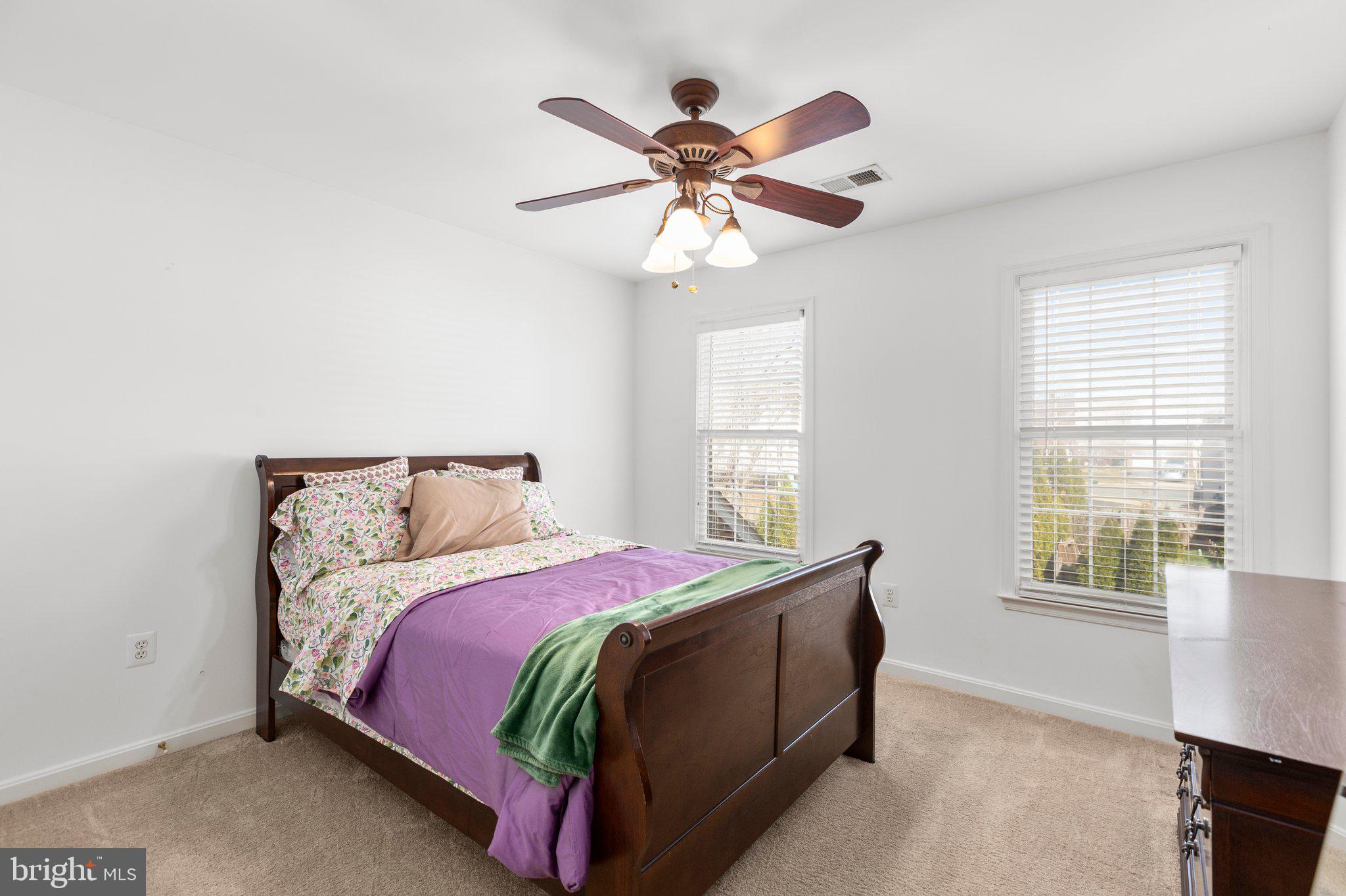 HAMPTON OAKS - Residential