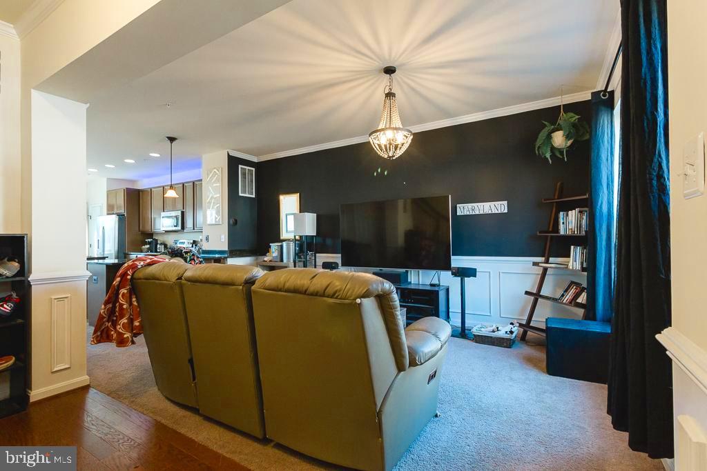 ELIZABETH HILLS - Residential