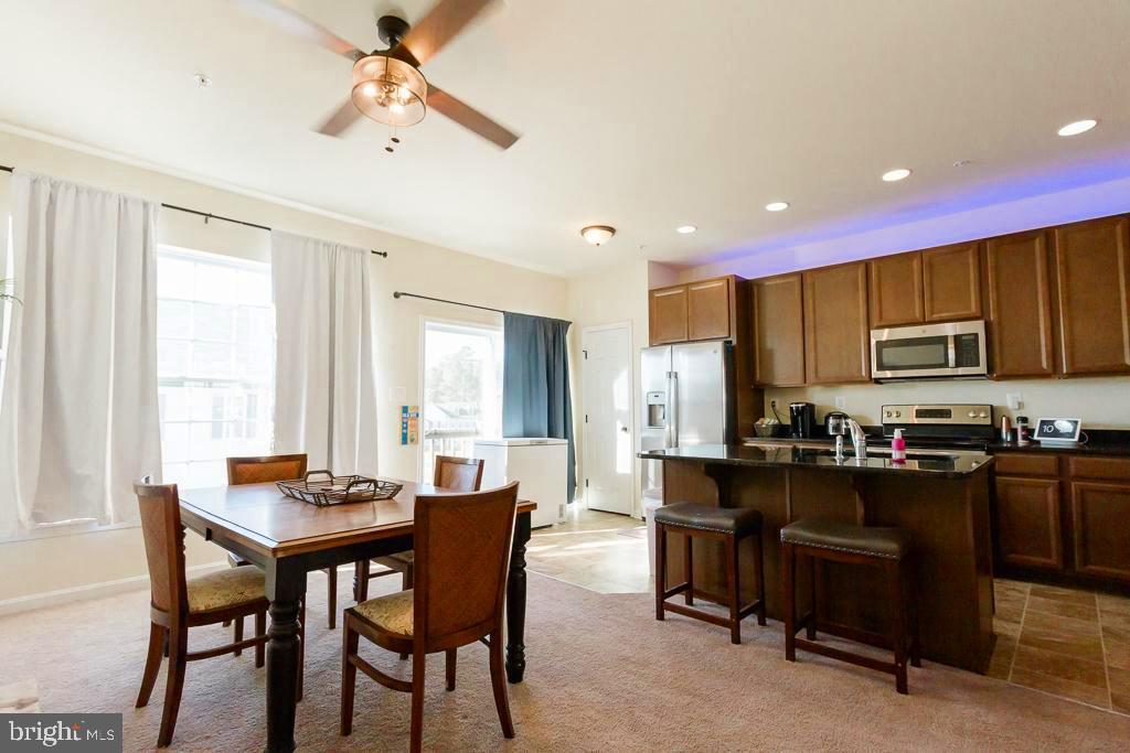 ELIZABETH HILLS - Residential