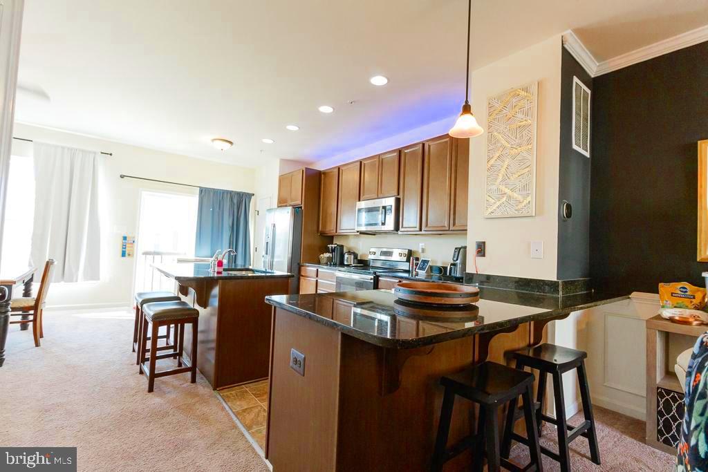 ELIZABETH HILLS - Residential