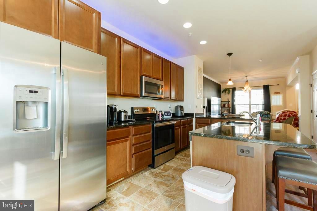 ELIZABETH HILLS - Residential