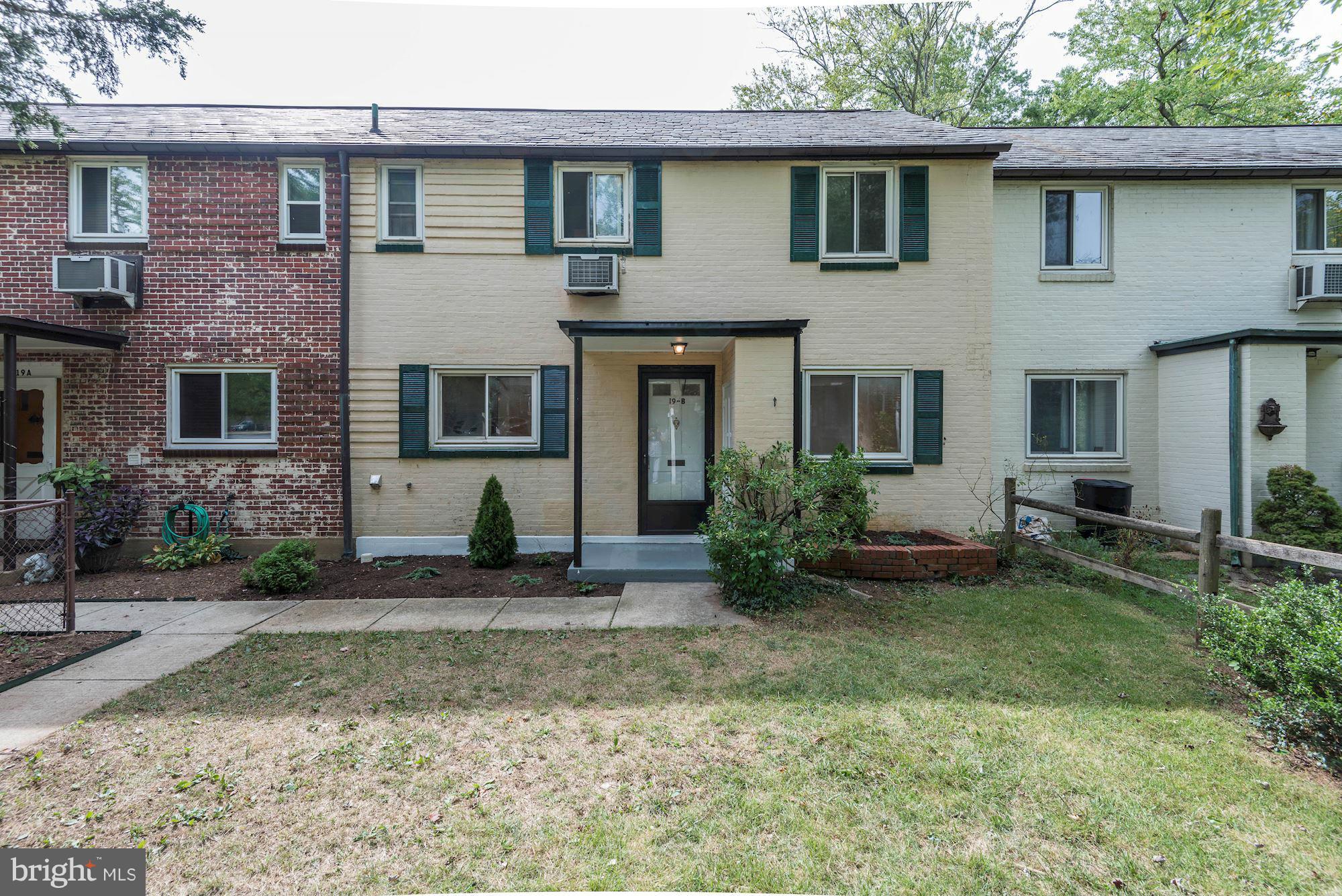 This Brick GHI Coop has a completely renovated kitchen, fresh paint, sunny location close to Roosevelt Center. Updated bathroom, refinished hardwoods in upper level. Freshly landscaped gardens, with slider door to a gardenside patio! Sun-filled home Buyers will love!