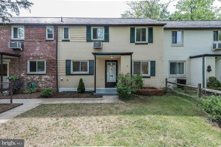 This Brick GHI Coop has a completely renovated kitchen, fresh paint, sunny location close to Roosevelt Center.  Updated bathroom, refinished hardwoods in upper level. Freshly landscaped gardens, with slider door to a gardenside patio! Sun-filled home Buyers will love!
