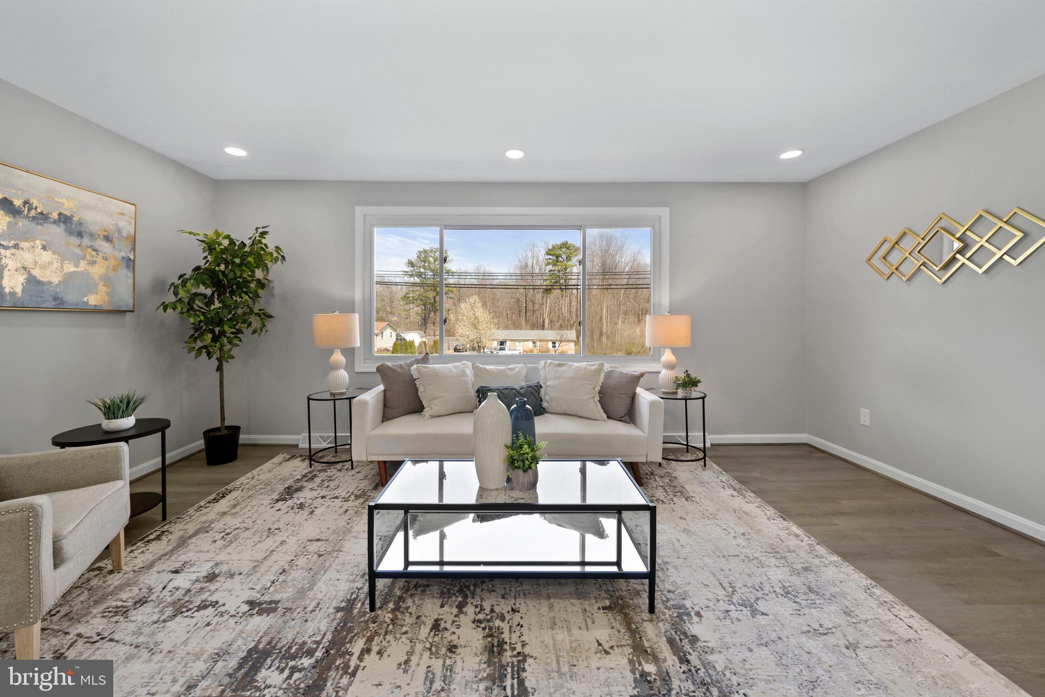 GOLDEN BEACH - Residential