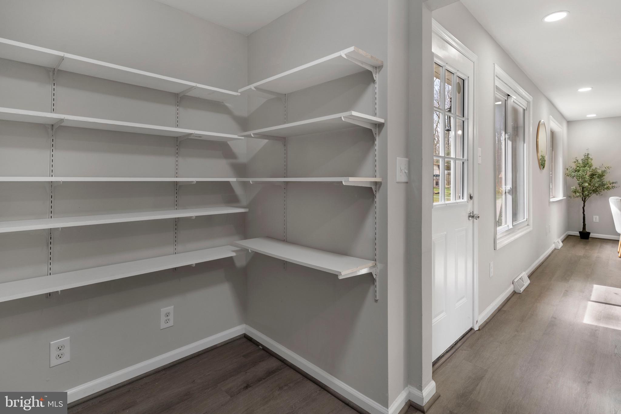 GOLDEN BEACH - Residential