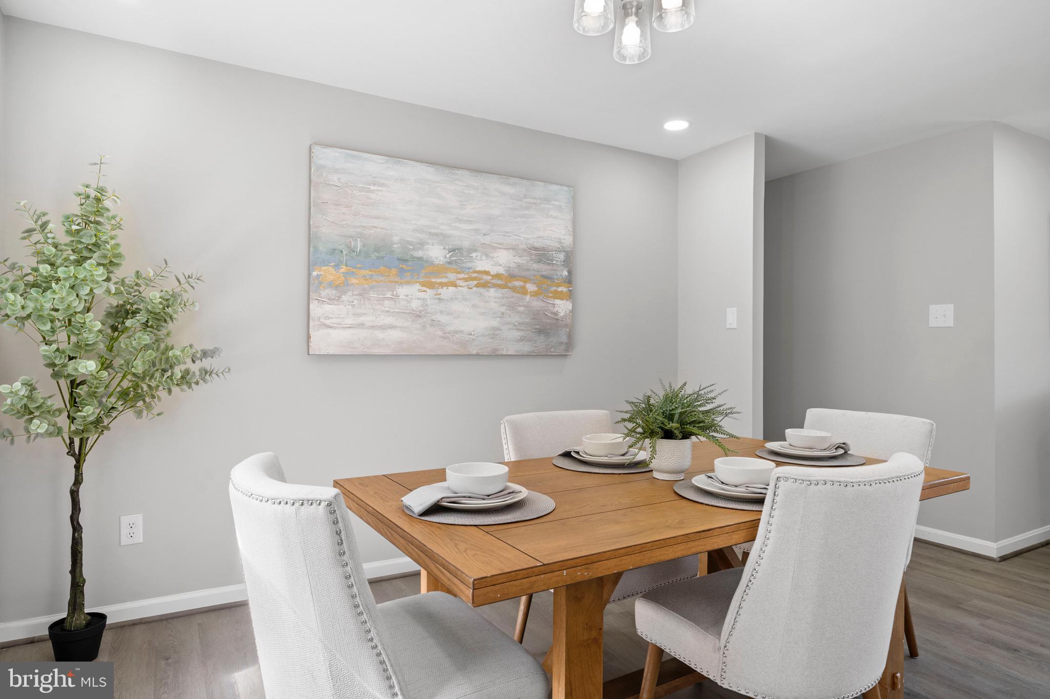 GOLDEN BEACH - Residential