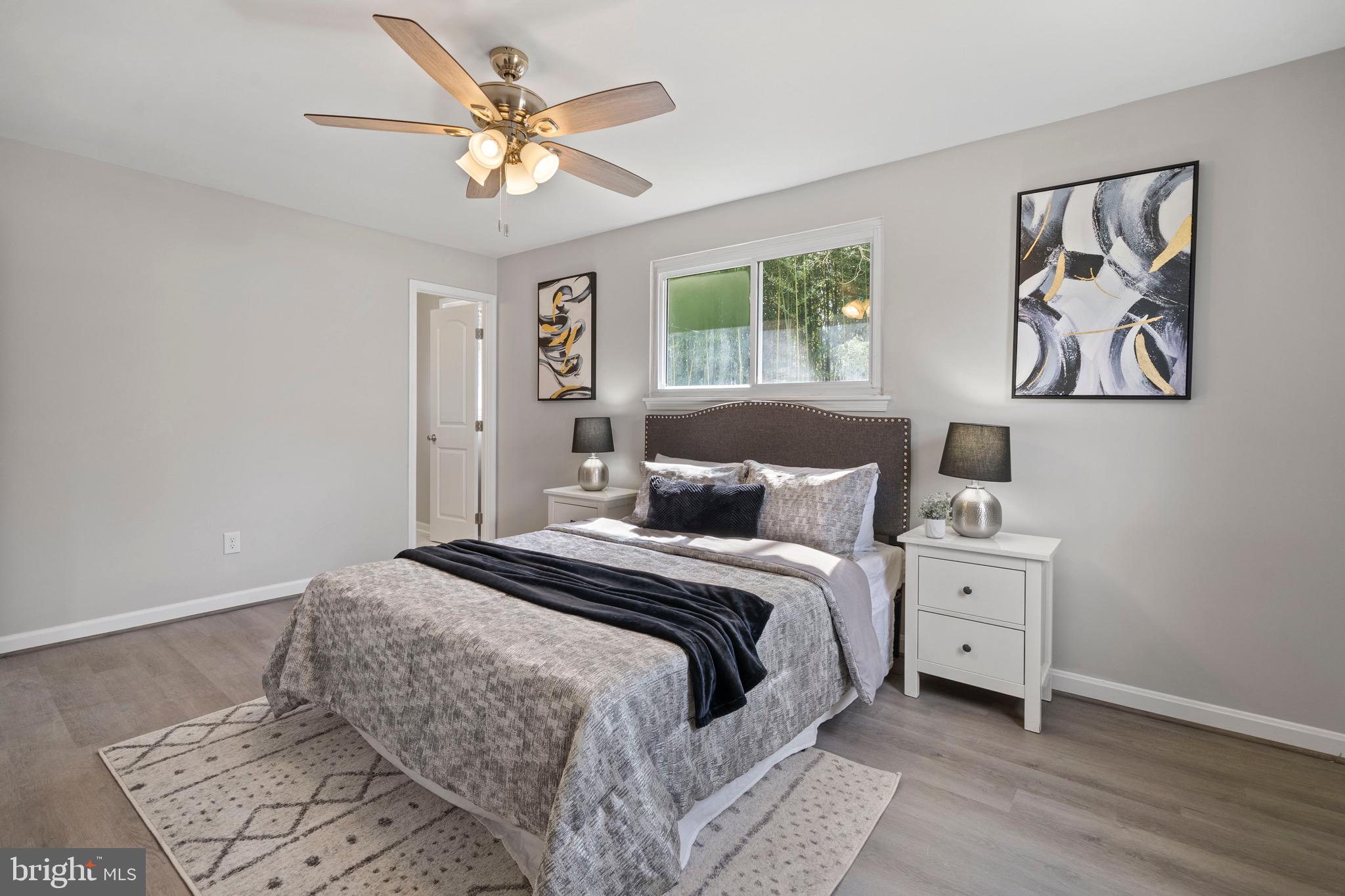 GOLDEN BEACH - Residential