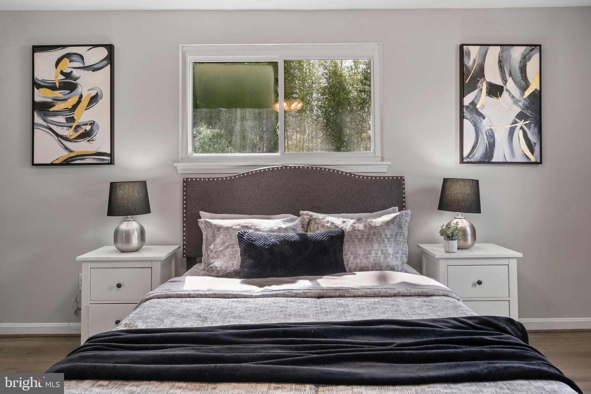 GOLDEN BEACH - Residential