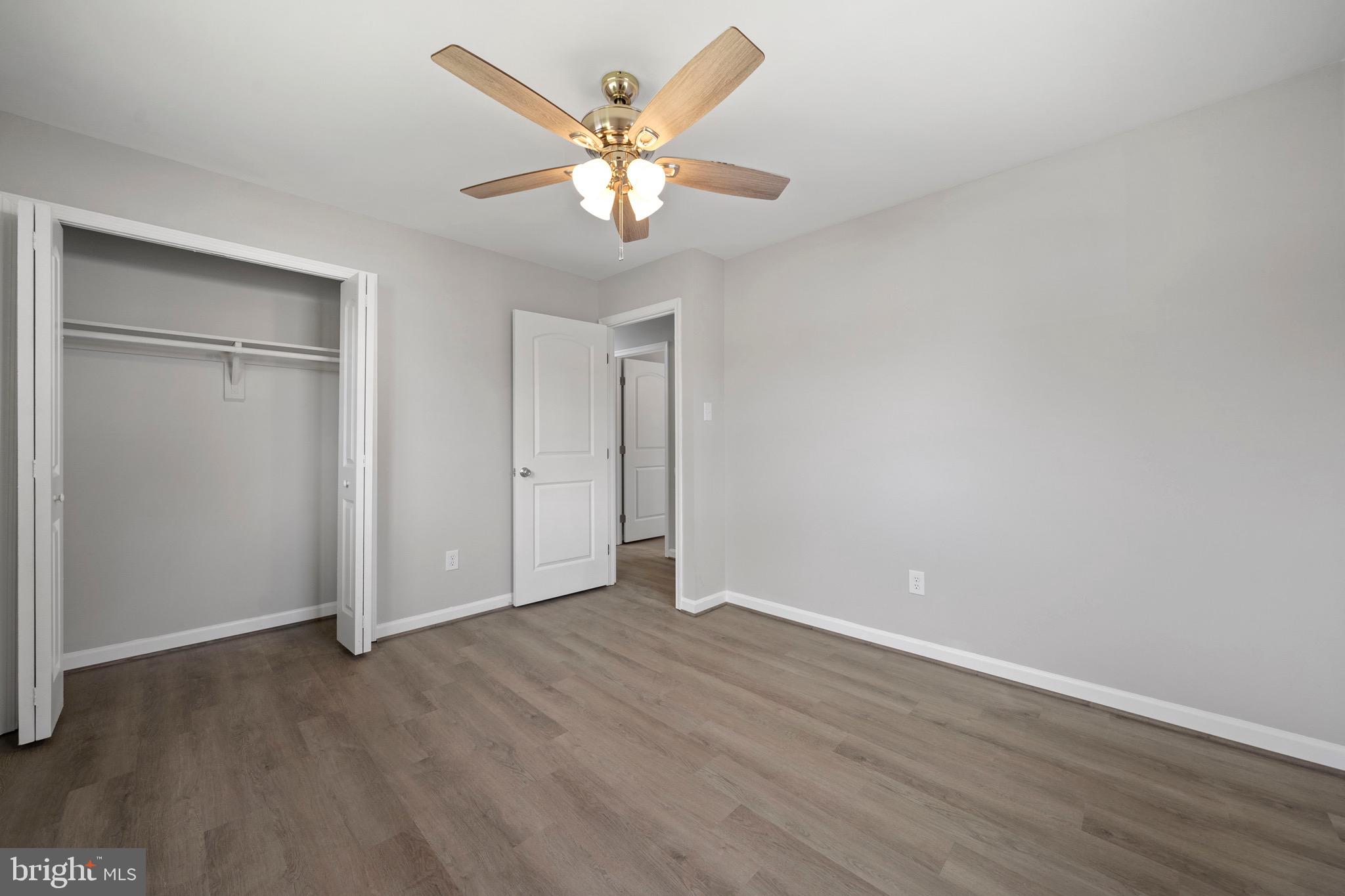 GOLDEN BEACH - Residential