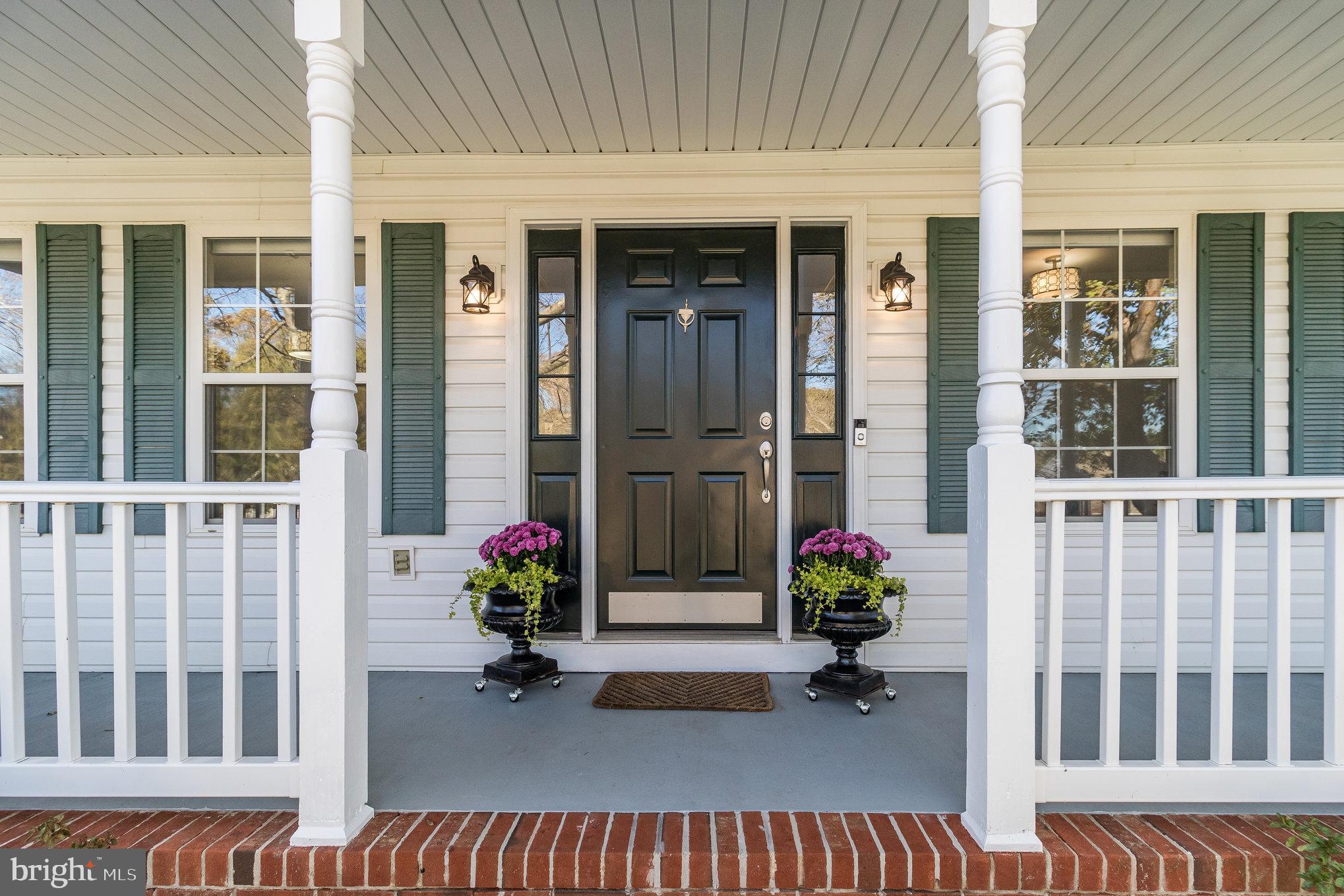 RIDGE POINTE - Residential