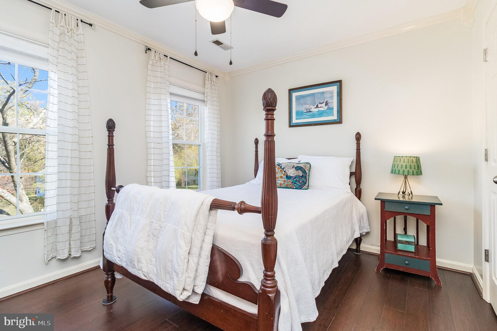 RIDGE POINTE - Residential