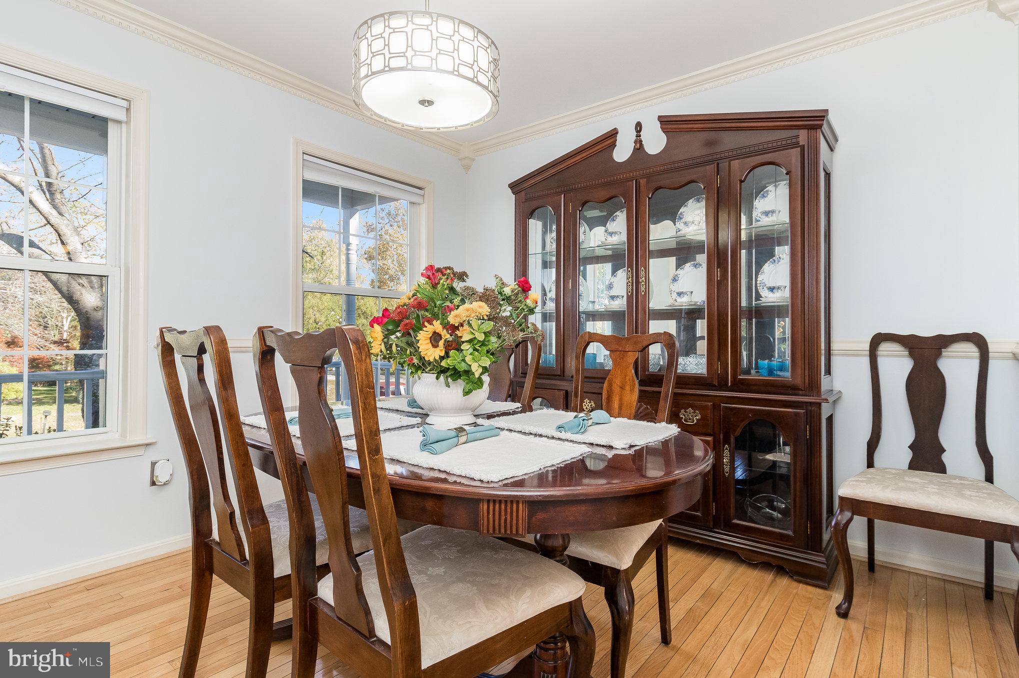 RIDGE POINTE - Residential