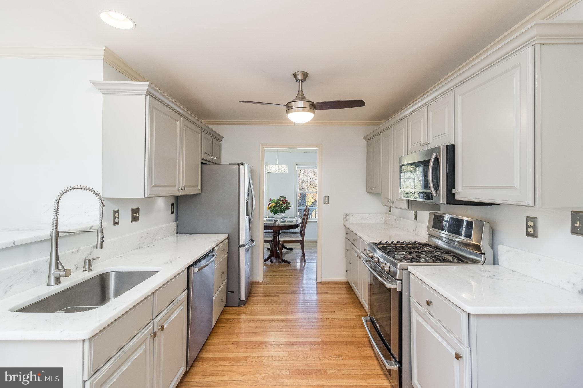 RIDGE POINTE - Residential