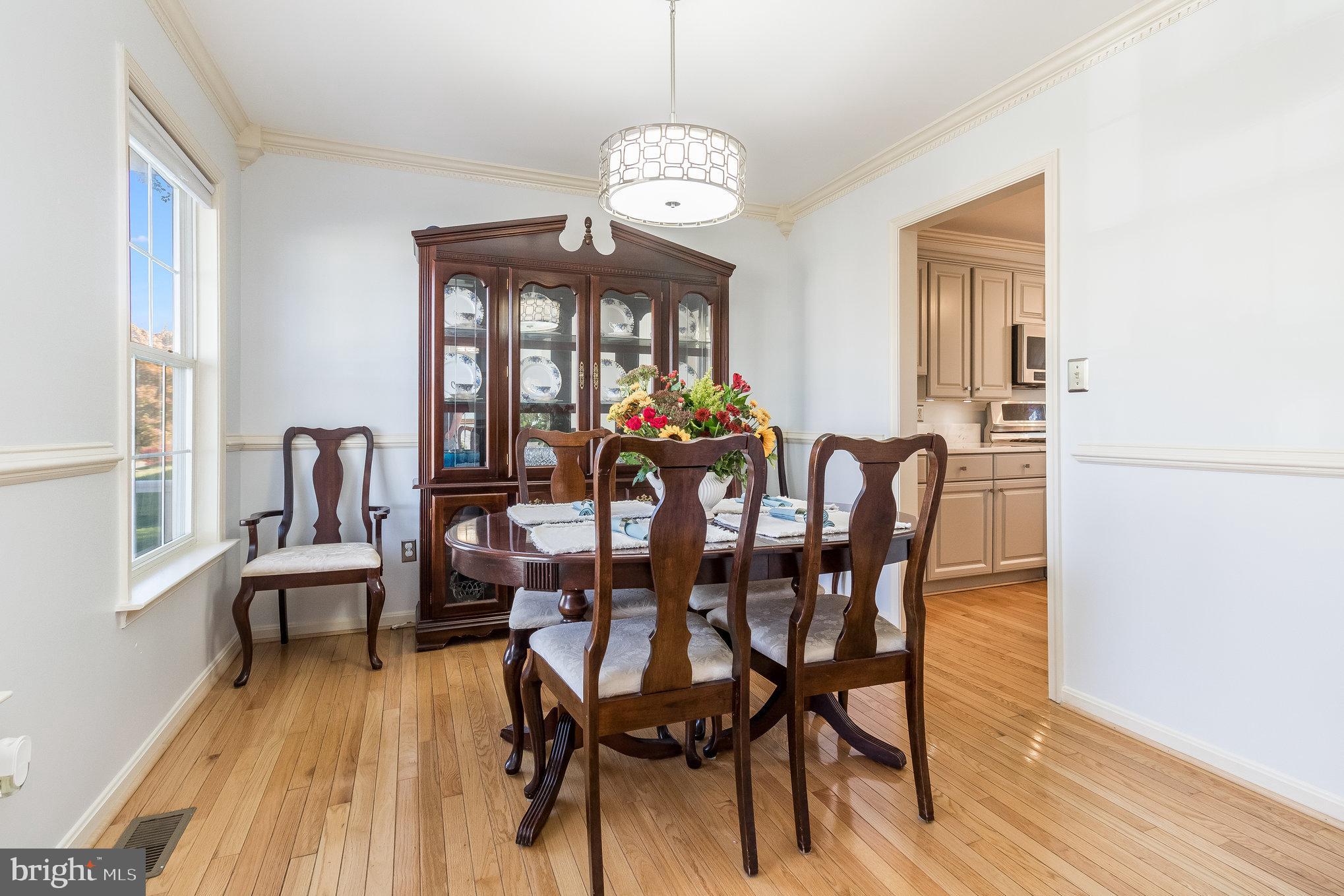 RIDGE POINTE - Residential