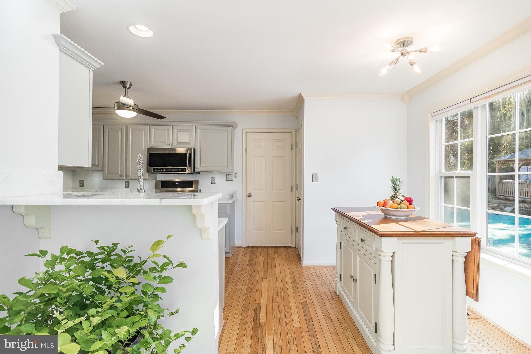 RIDGE POINTE - Residential