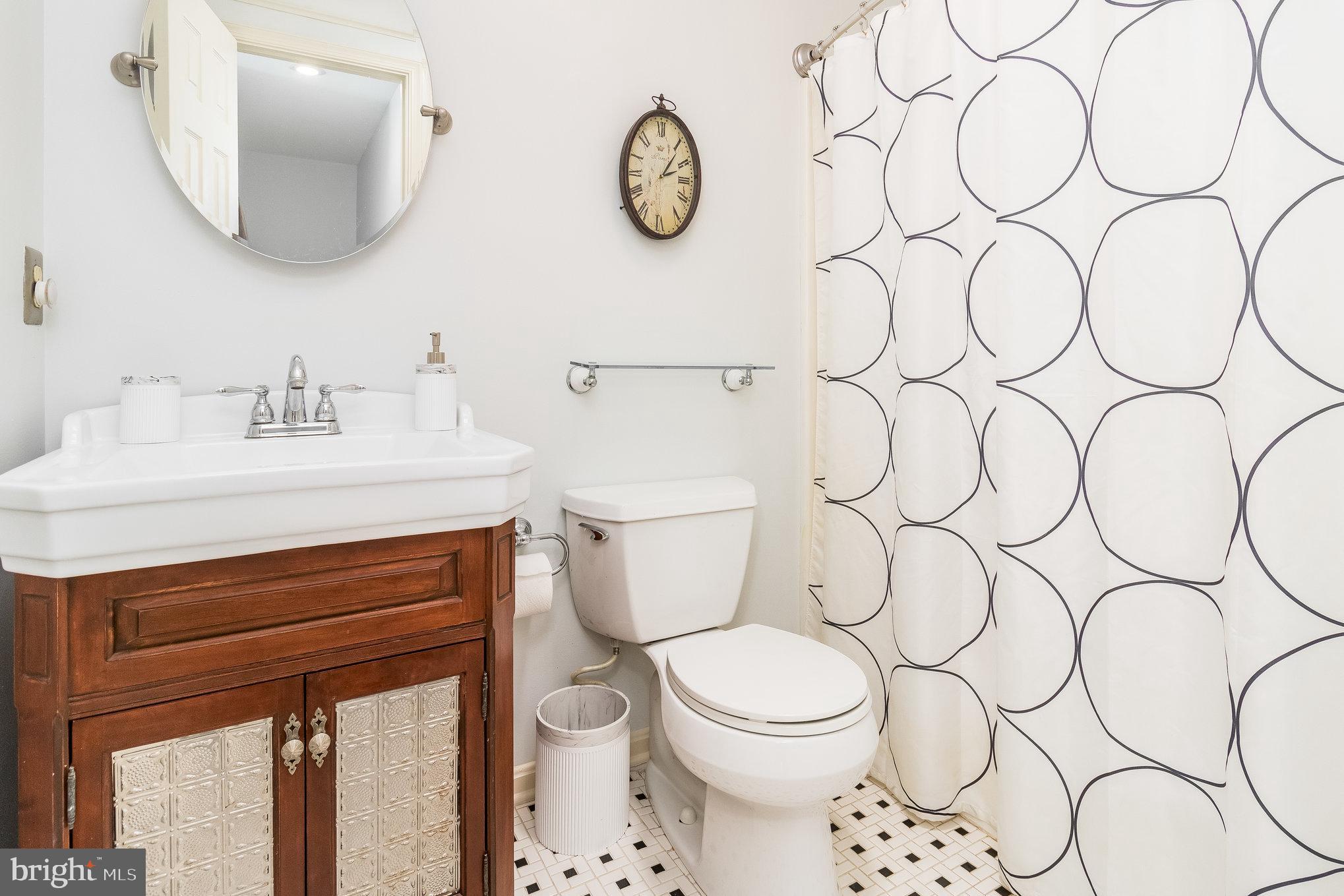 RIDGE POINTE - Residential