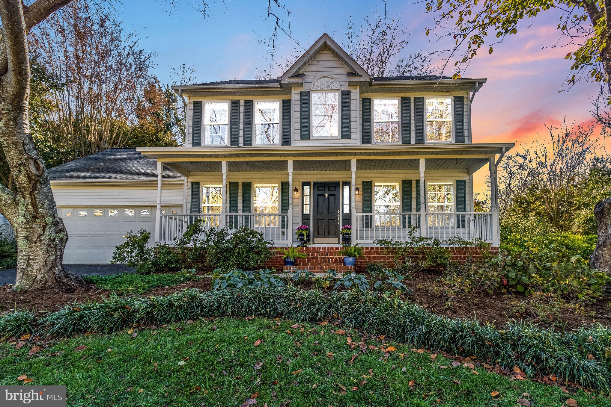 RIDGE POINTE - Residential