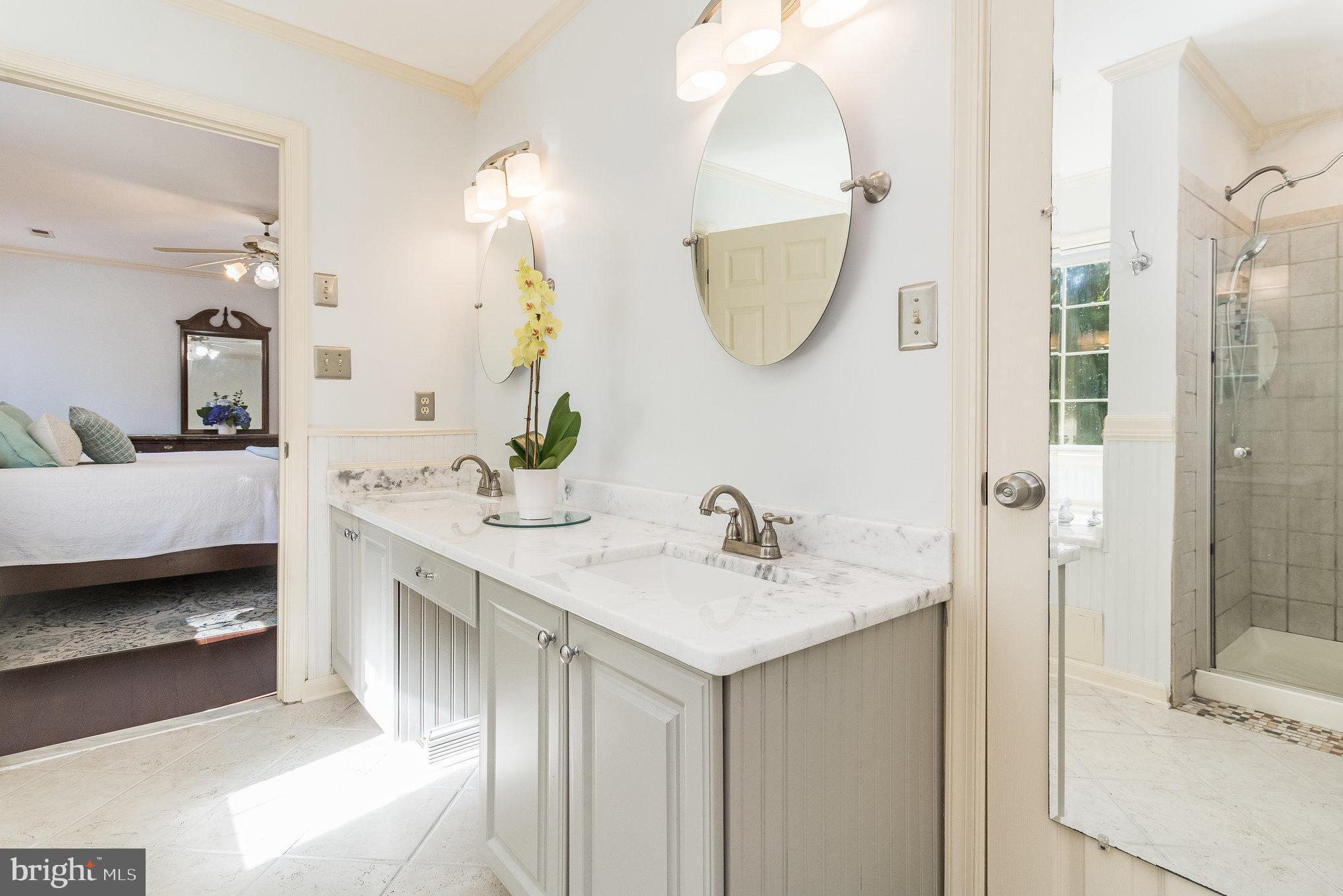 RIDGE POINTE - Residential