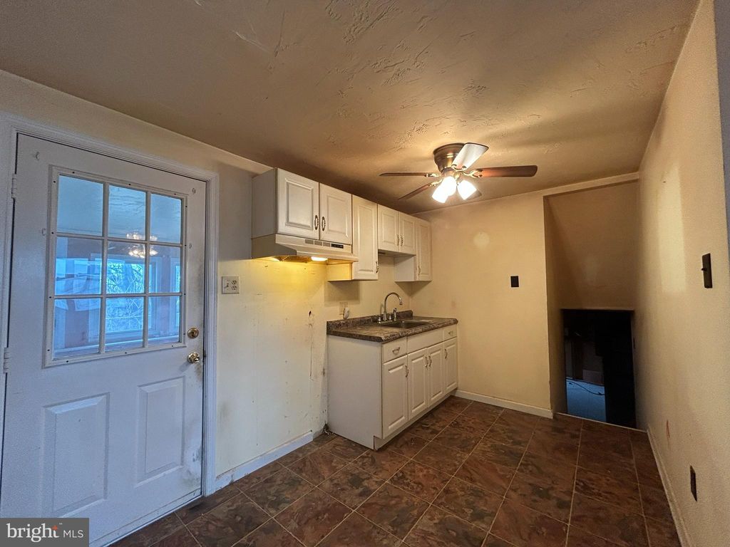 Photo of 3140 Lark Drive, YORK, PA 17404 (MLS # PAYK2098888)