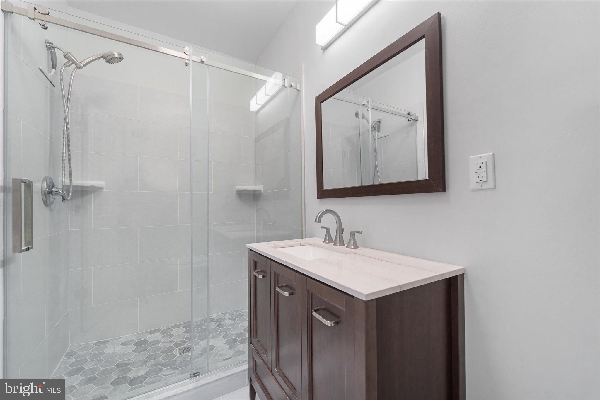 ROSE HILL - Residential