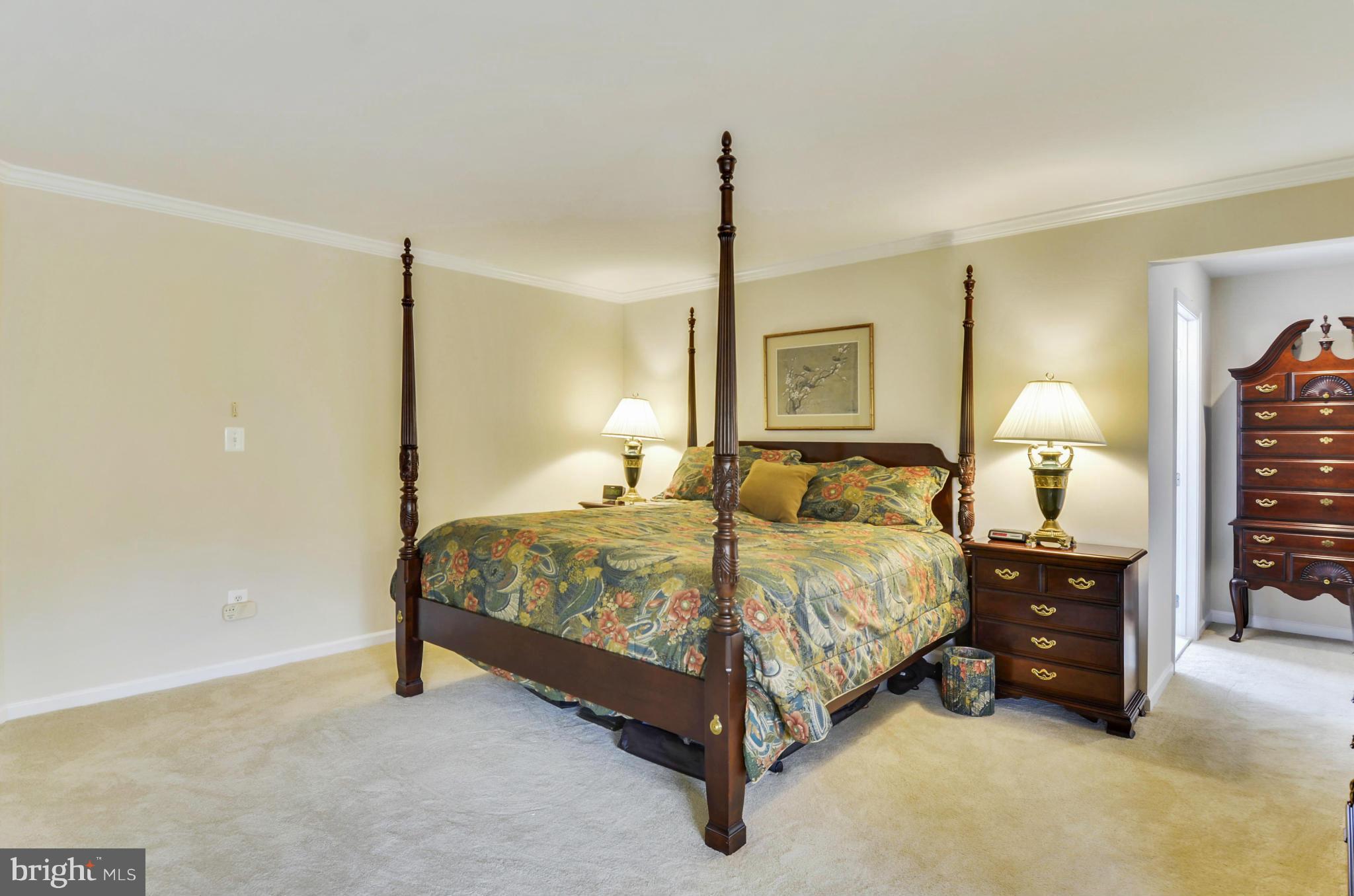 HUNT AT LAKE FAIRFAX - Residential