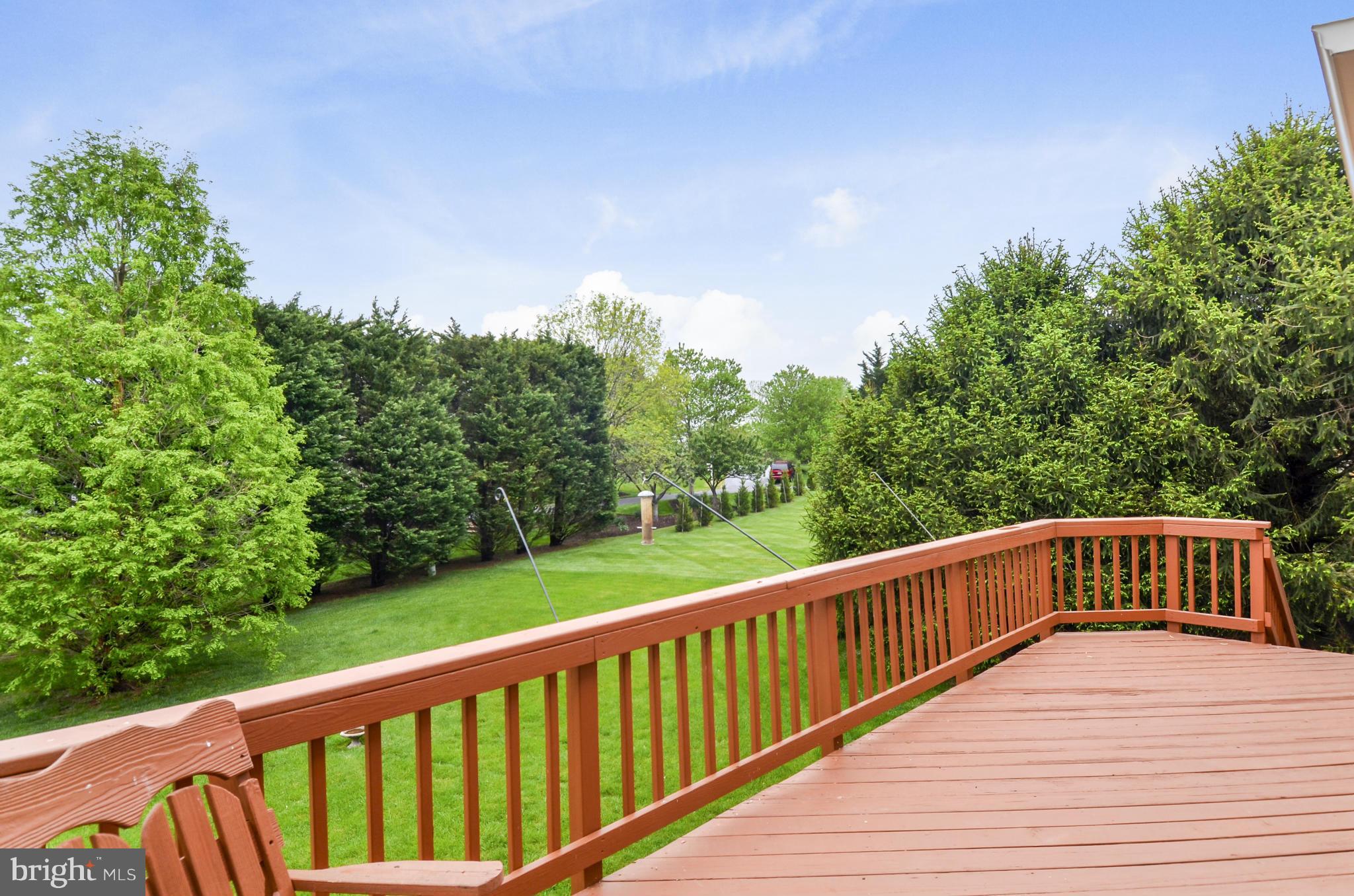 HUNT AT LAKE FAIRFAX - Residential