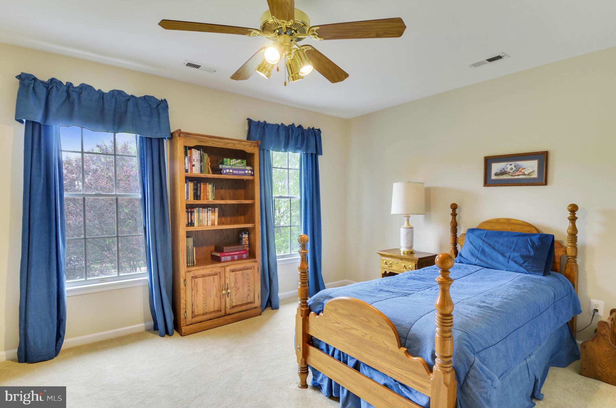 HUNT AT LAKE FAIRFAX - Residential