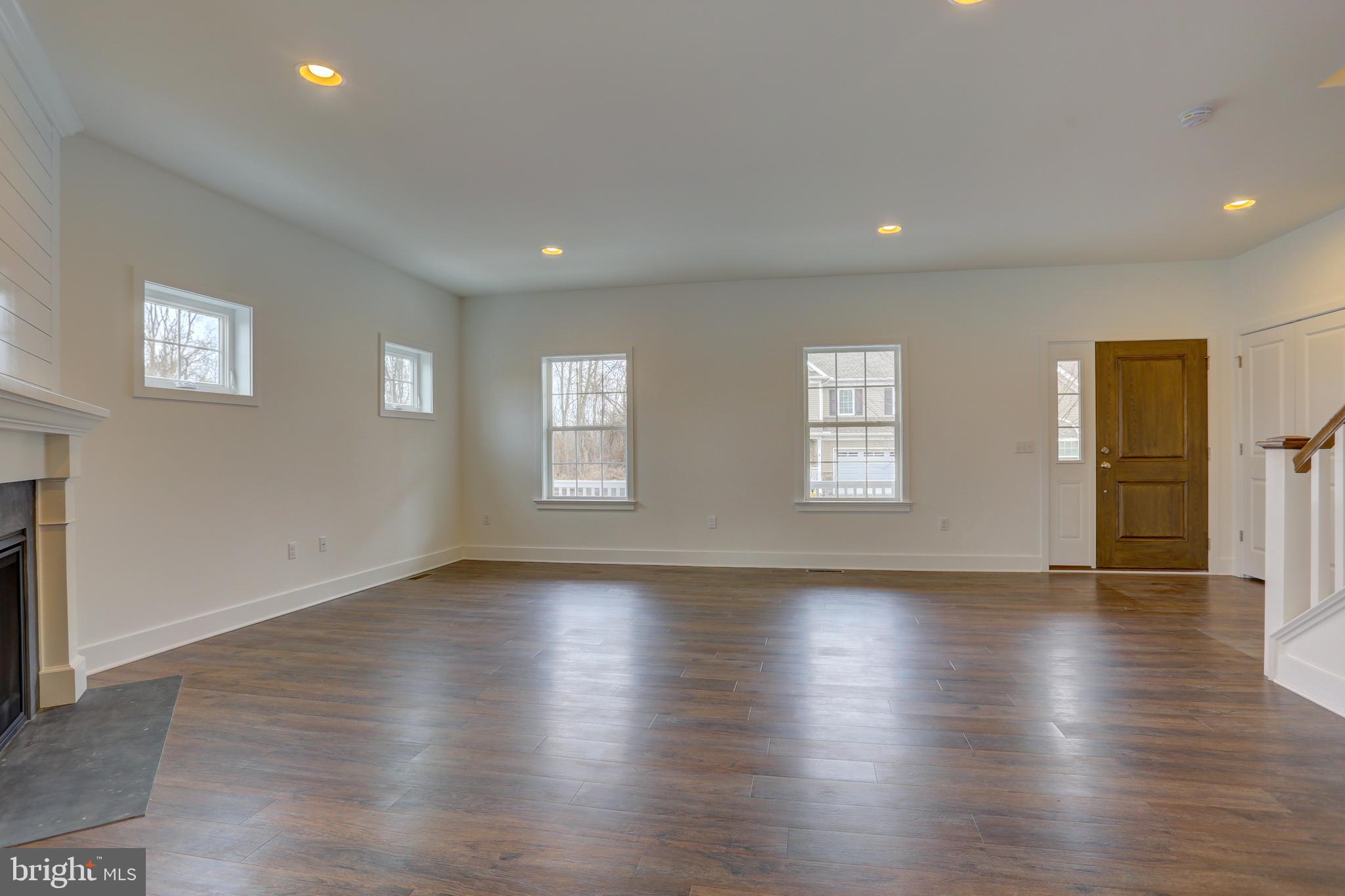 WILLOW BEND FARM - Residential