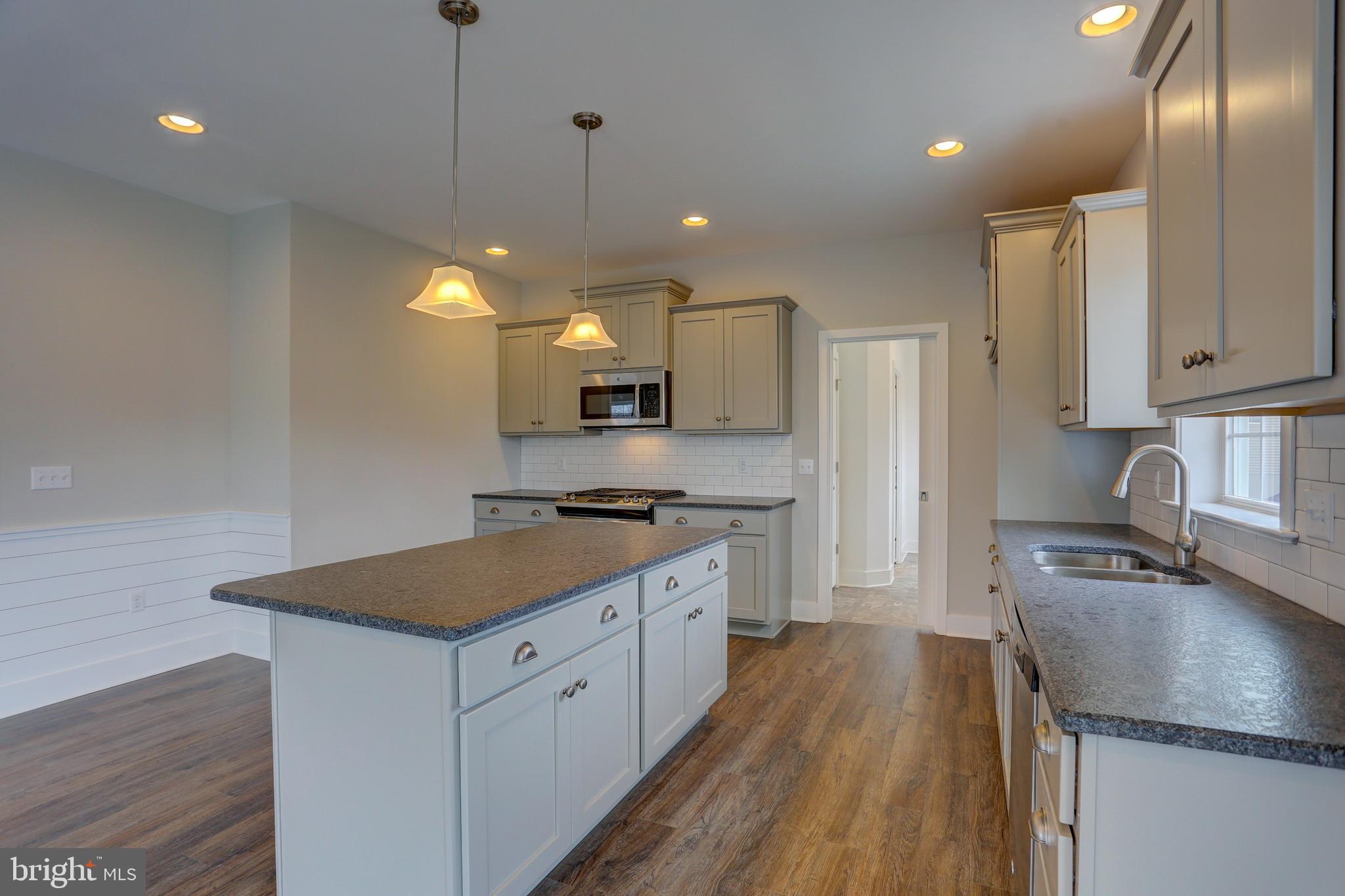 WILLOW BEND FARM - Residential