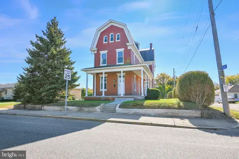 600 E Main Street, Dallastown, PA MLS: PAYK2071242
