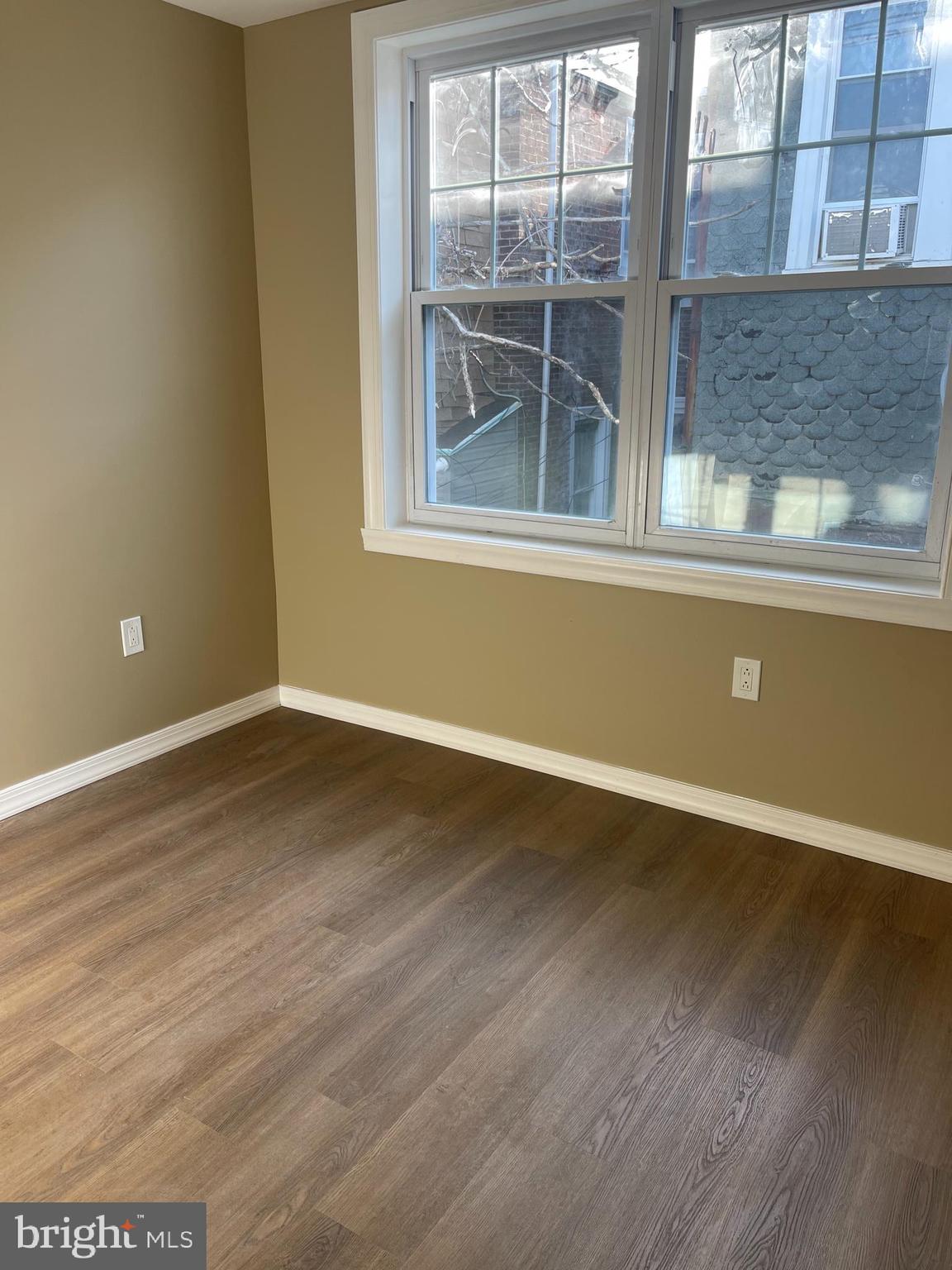 KENSINGTON - Residential Lease