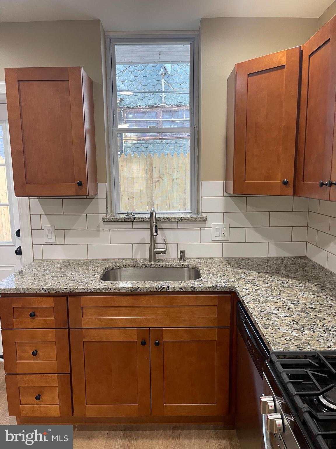 KENSINGTON - Residential Lease