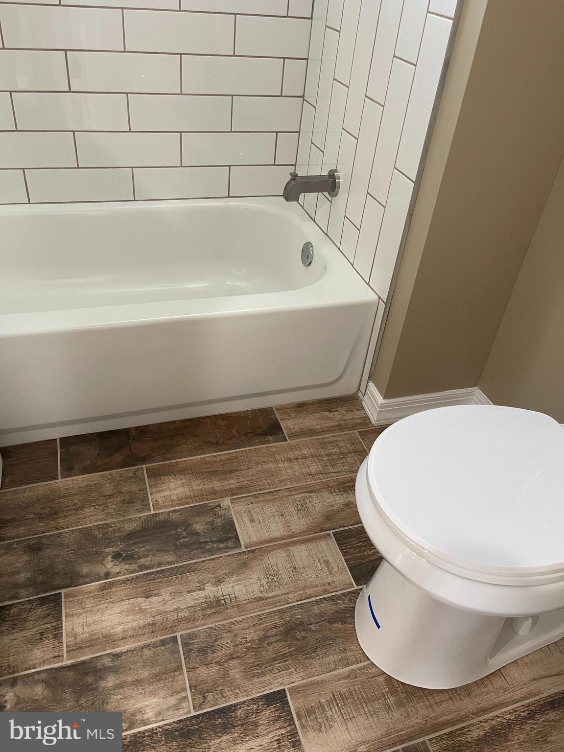 KENSINGTON - Residential Lease